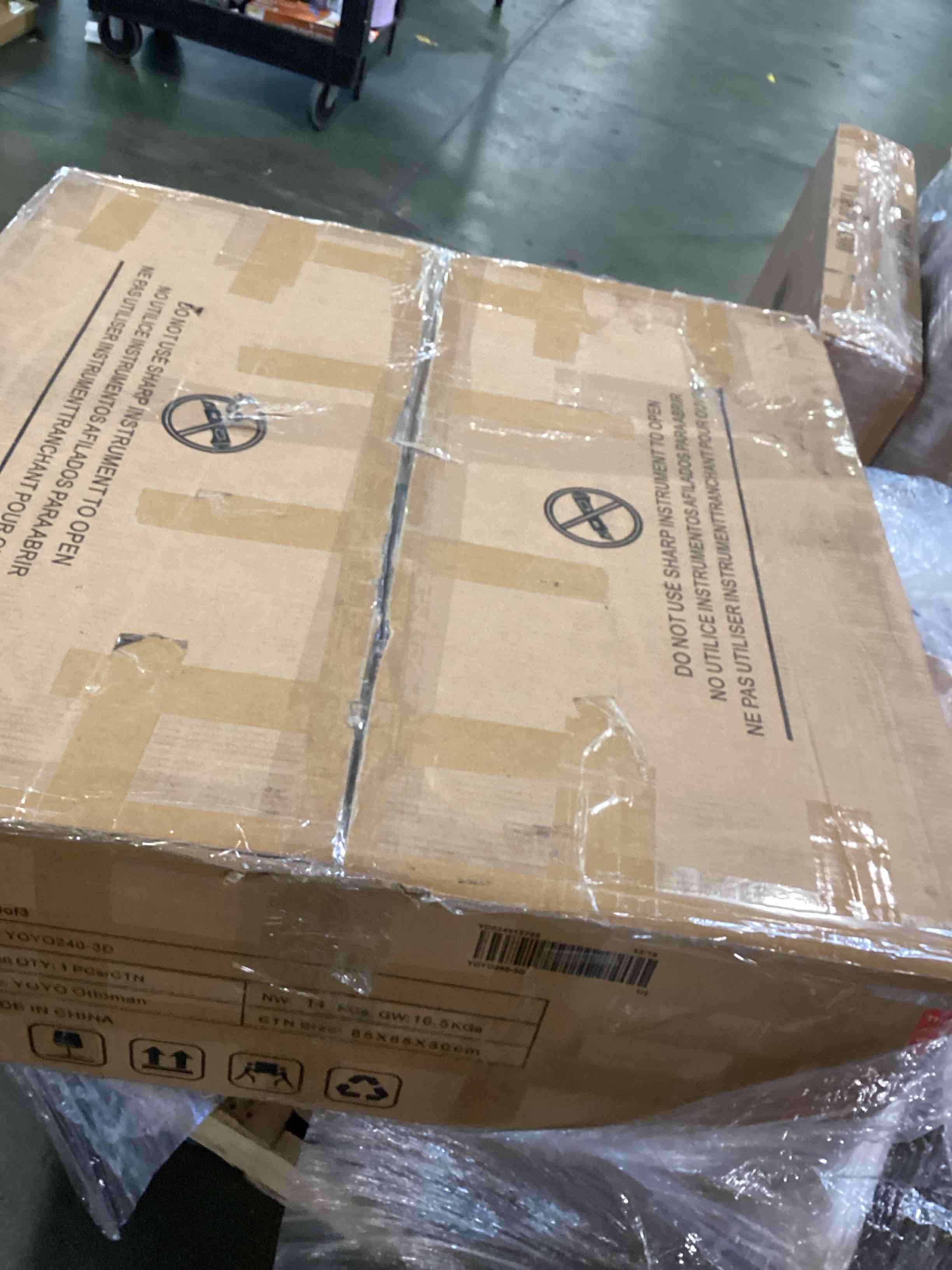 https://s3.amazonaws.com/lotting-images-prod/bidfta/PPE3445980_1750682804409.jpeg