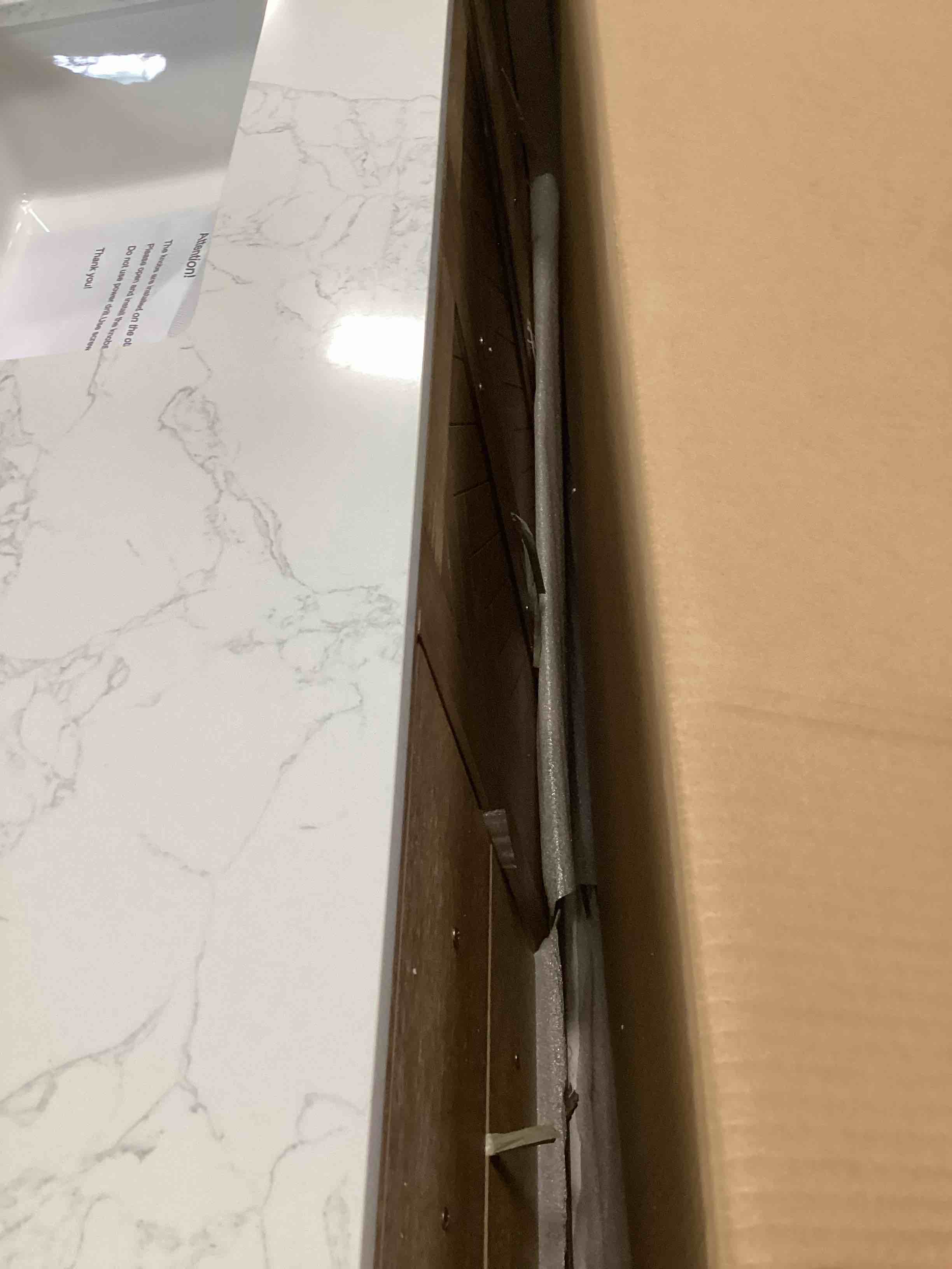https://s3.amazonaws.com/lotting-images-prod/bidfta/PPE3446324_1751029530379.jpeg