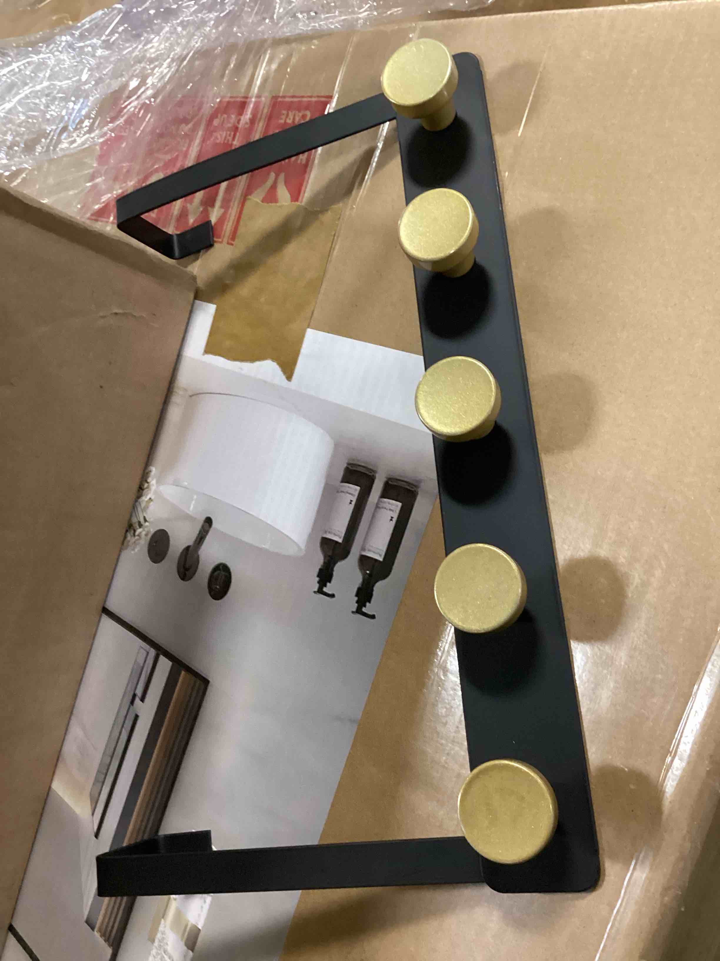 https://s3.amazonaws.com/lotting-images-prod/bidfta/PPE3446457_1751289016705.jpeg