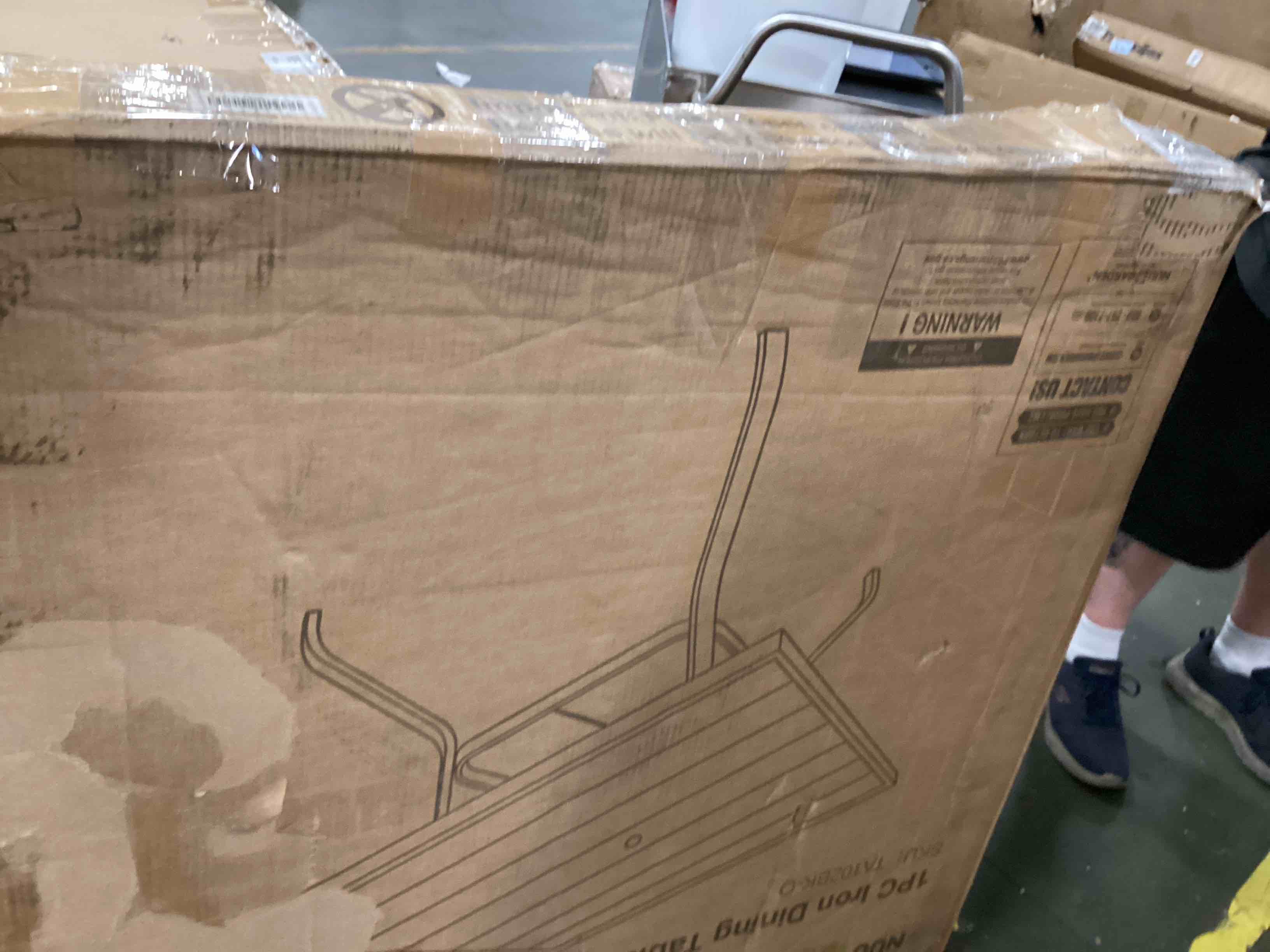 https://s3.amazonaws.com/lotting-images-prod/bidfta/PPE3446467_1751290667524.jpeg