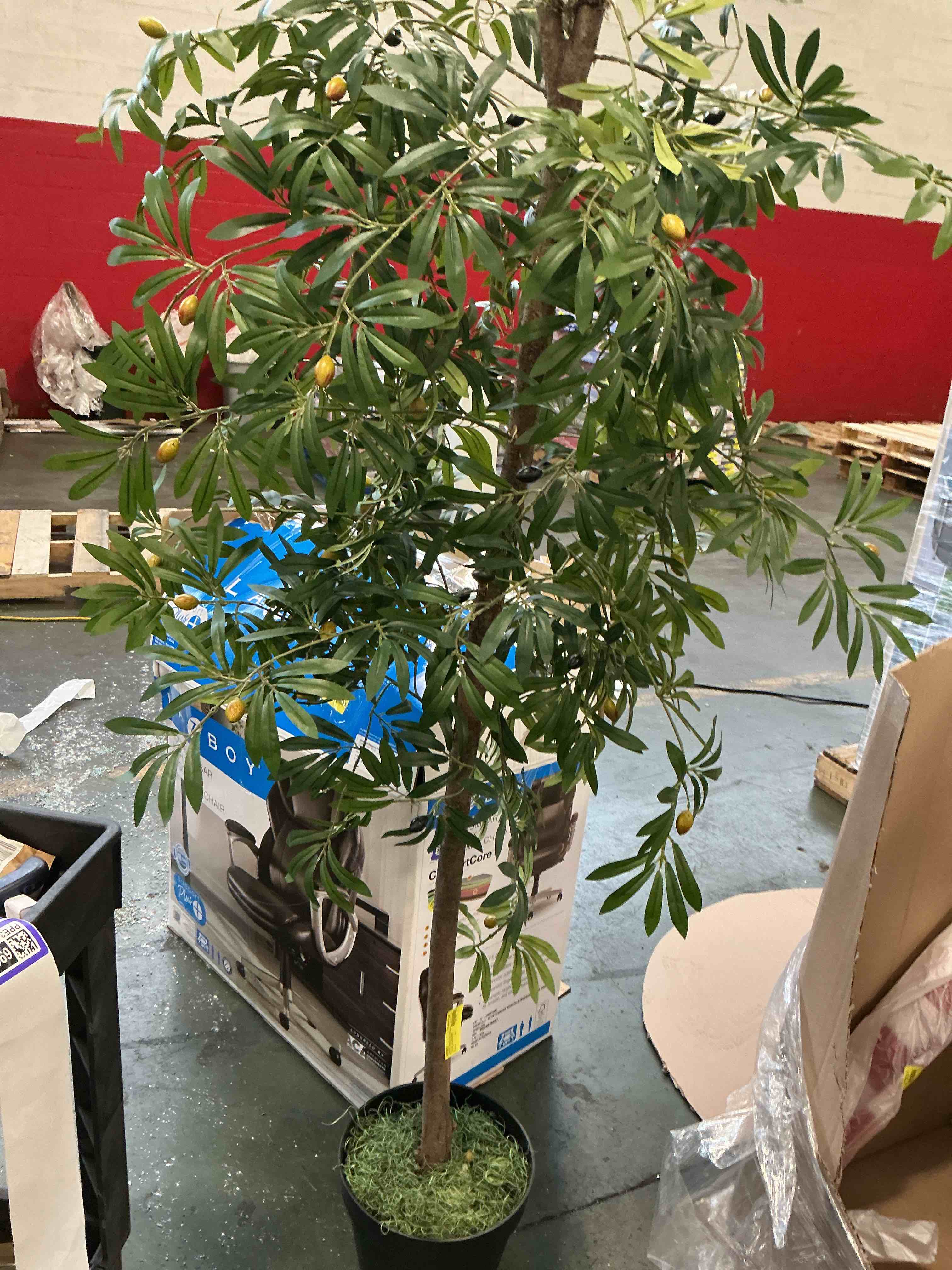 https://s3.amazonaws.com/lotting-images-prod/bidfta/PPE3446992_1751978436609.jpeg