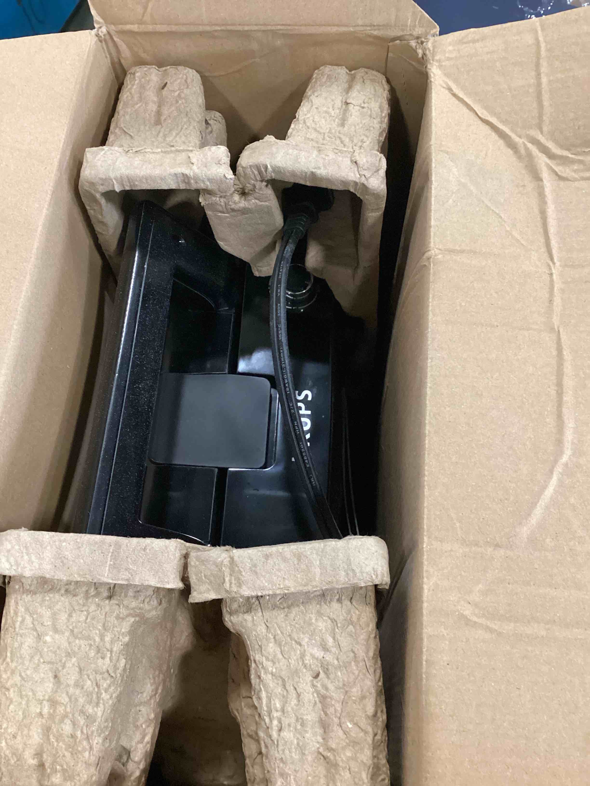 https://s3.amazonaws.com/lotting-images-prod/bidfta/PPE3454220_1749486687639.jpeg