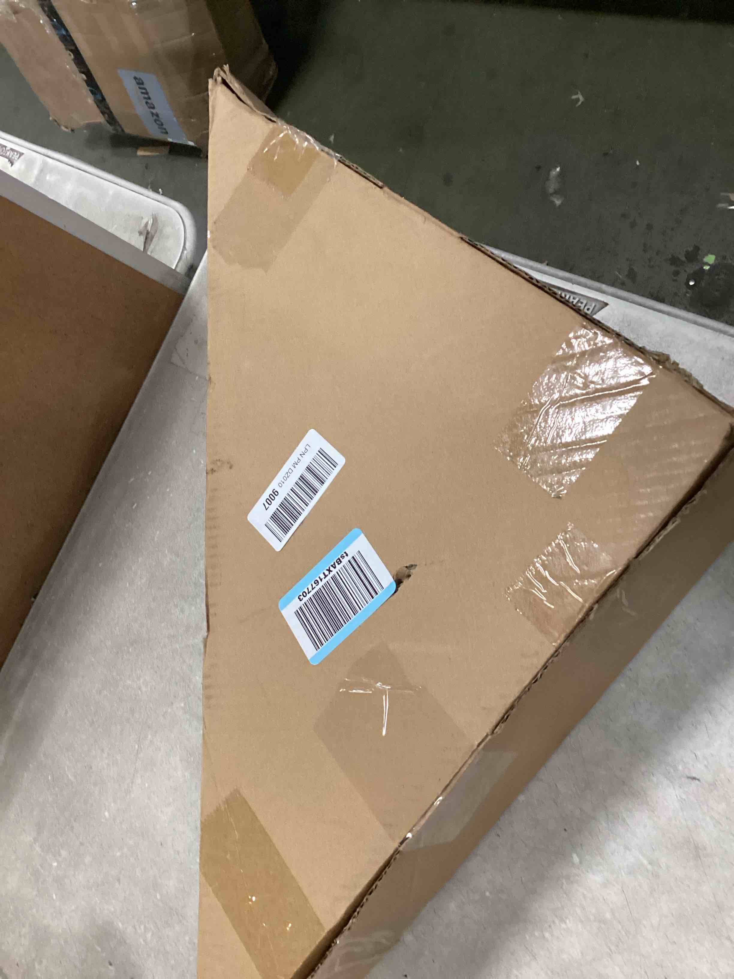https://s3.amazonaws.com/lotting-images-prod/bidfta/PPE3454489_1749576211133.jpeg
