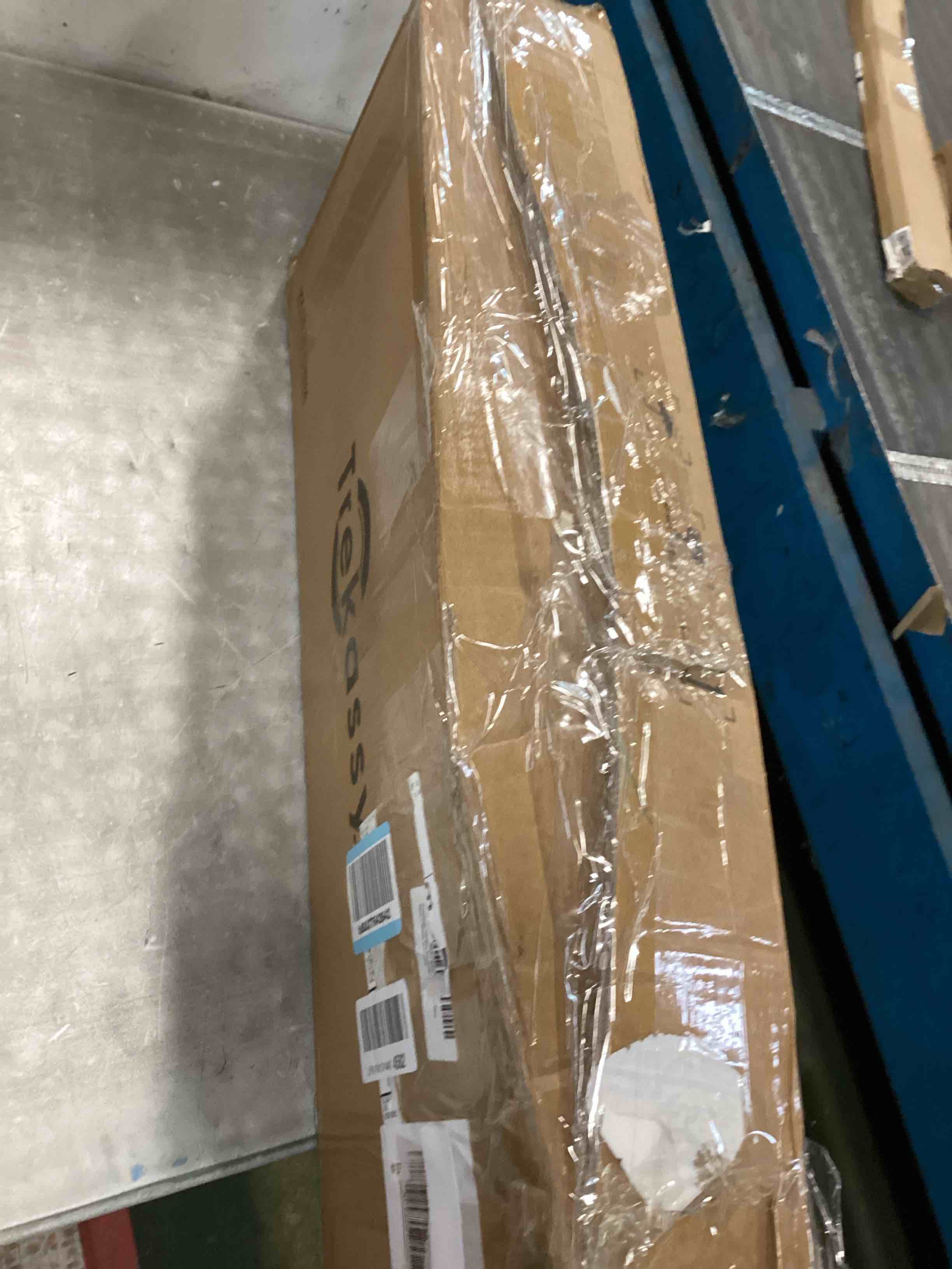 https://s3.amazonaws.com/lotting-images-prod/bidfta/PPE3455193_1749905386642.jpeg