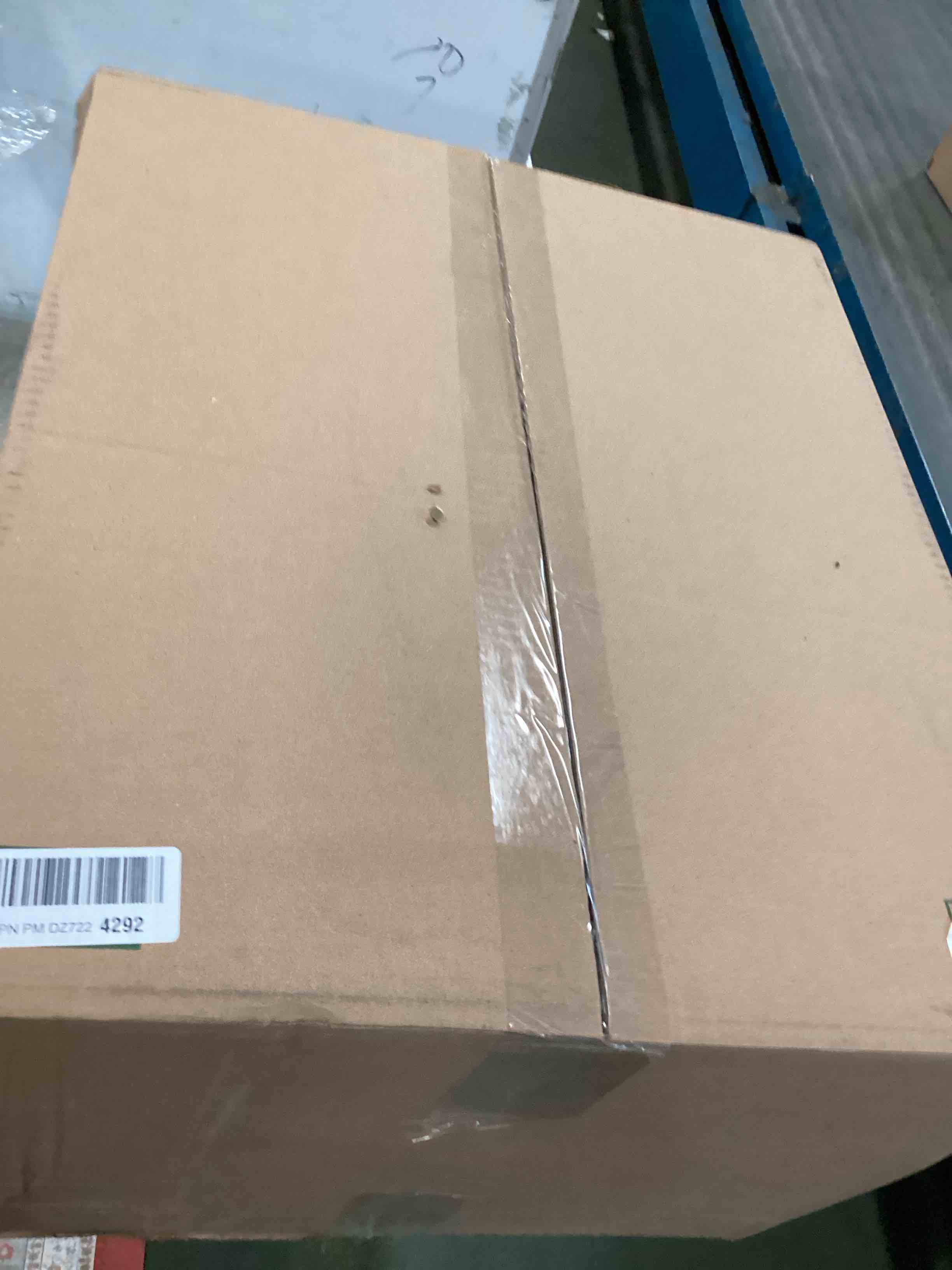https://s3.amazonaws.com/lotting-images-prod/bidfta/PPE3455357_1749927939920.jpeg