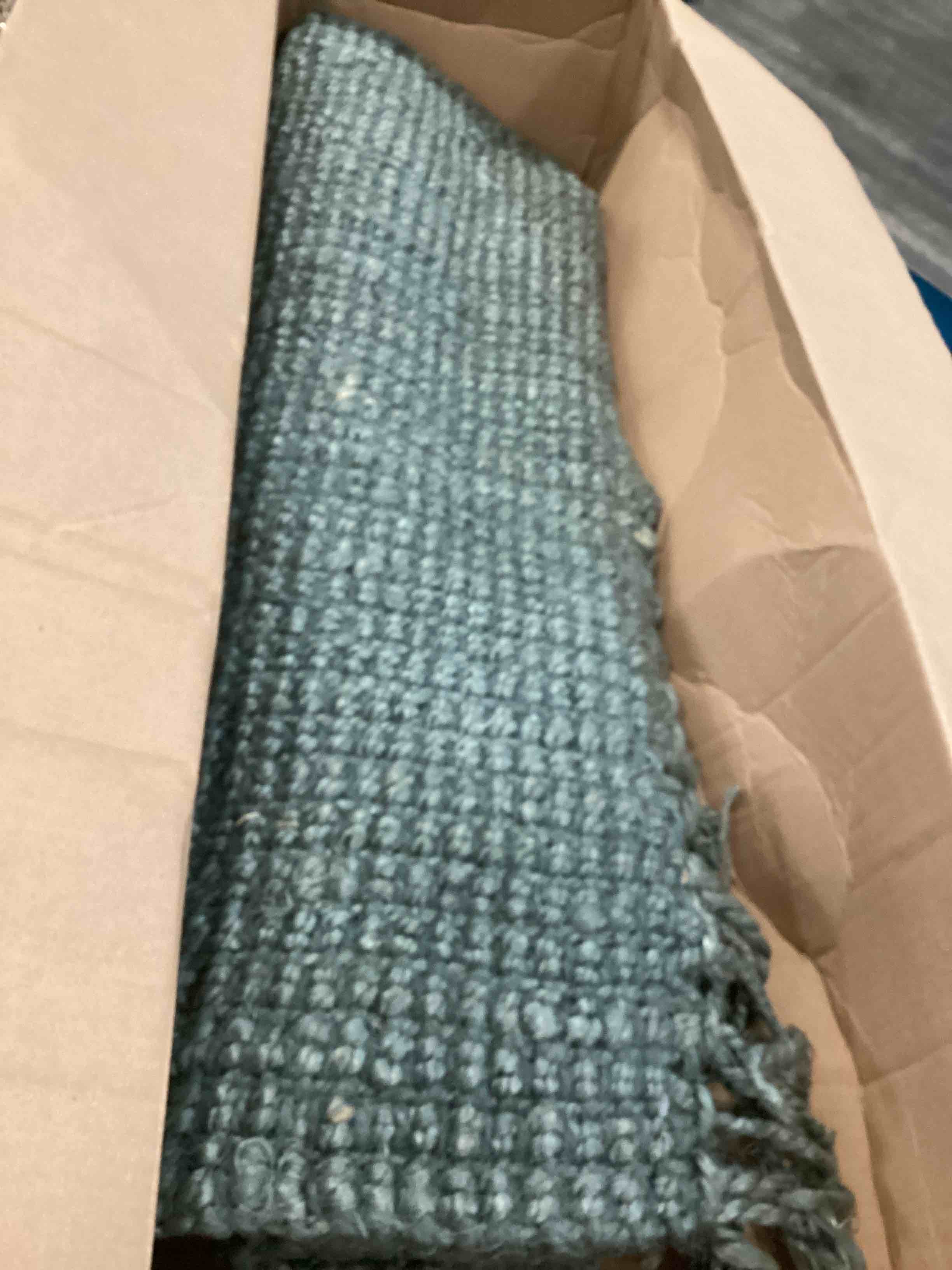 https://s3.amazonaws.com/lotting-images-prod/bidfta/PPE3455660_1750174060744.jpeg