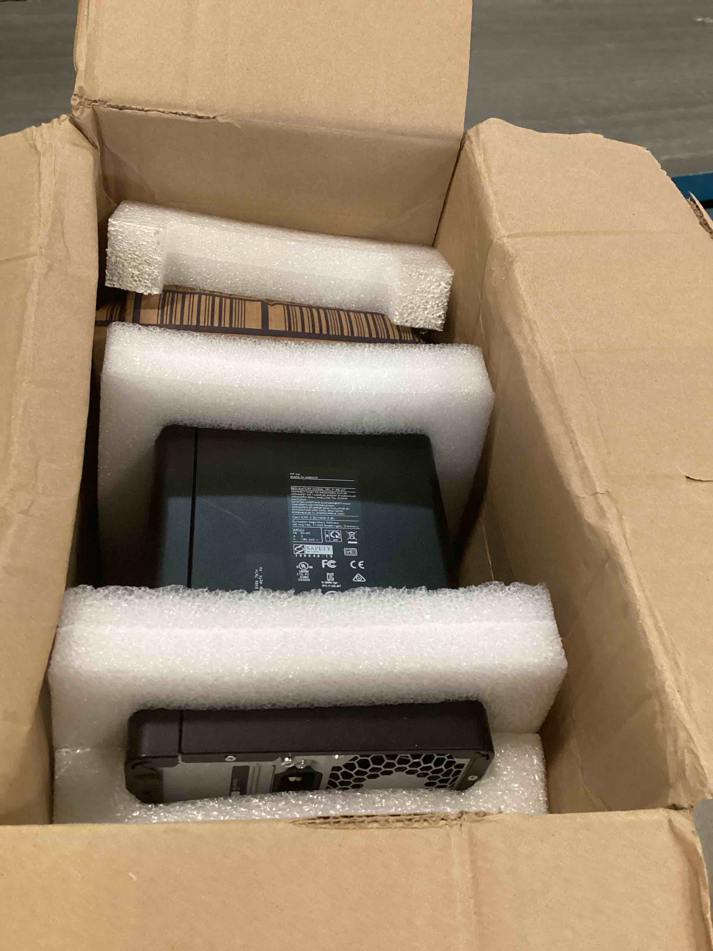 https://s3.amazonaws.com/lotting-images-prod/bidfta/PPE3455981_1750346429219.jpeg