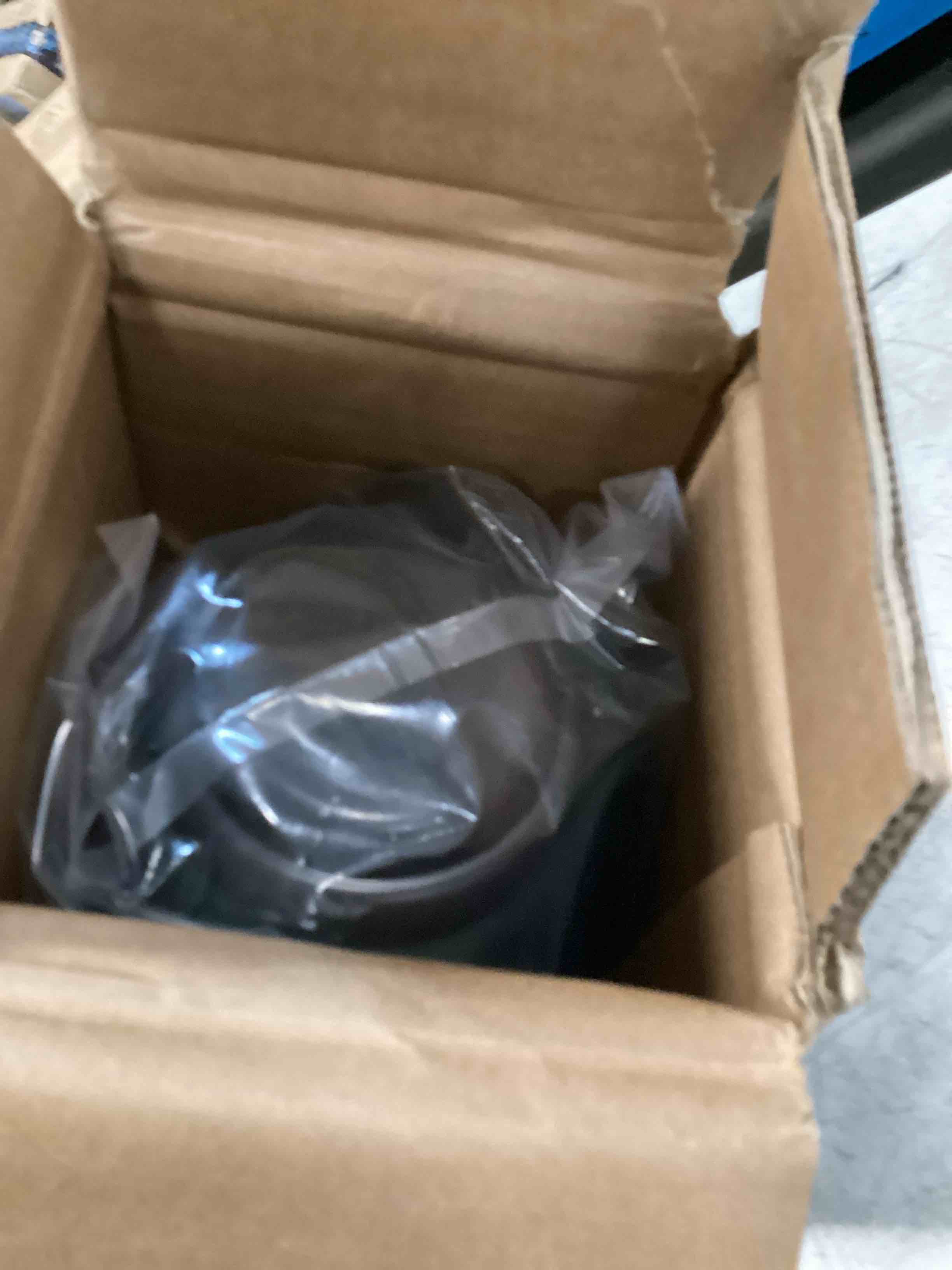 https://s3.amazonaws.com/lotting-images-prod/bidfta/PPE3456008_1750349708530.jpeg