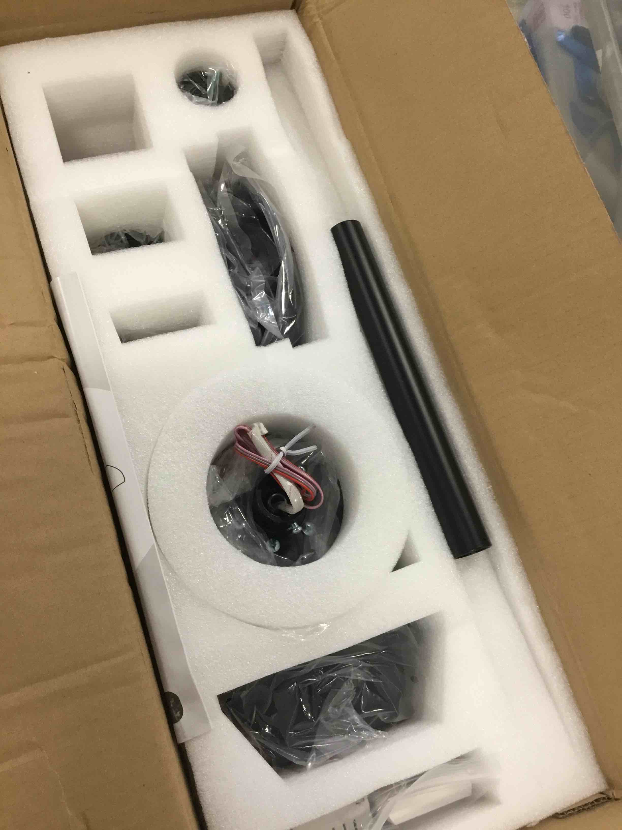 https://s3.amazonaws.com/lotting-images-prod/bidfta/PPE3456428_1750533112624.jpeg