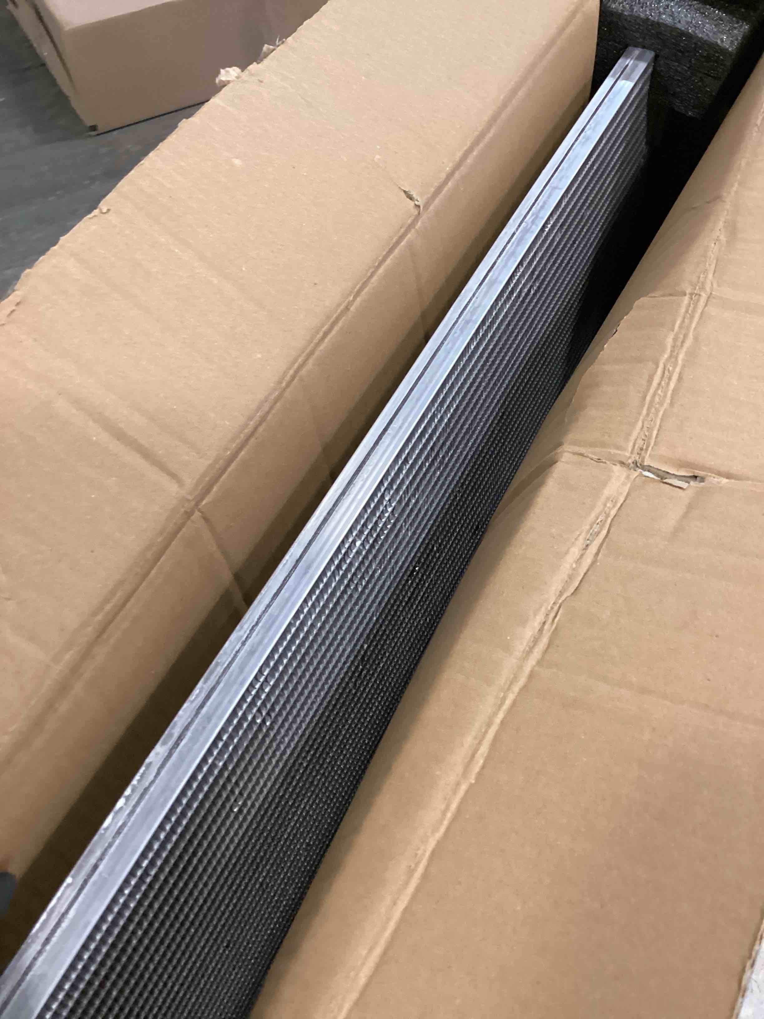 https://s3.amazonaws.com/lotting-images-prod/bidfta/PPE3457058_1749821744057.jpeg