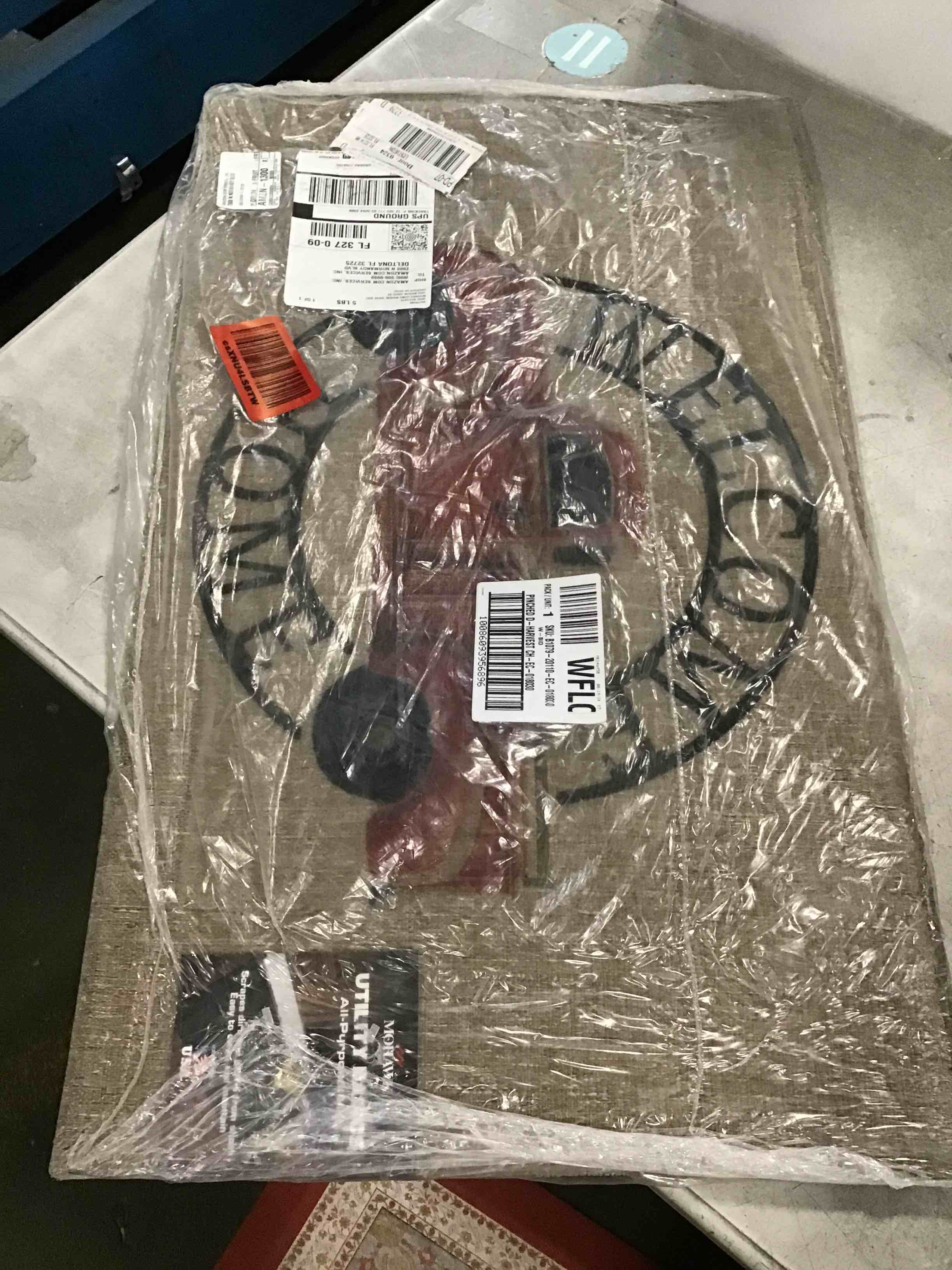 https://s3.amazonaws.com/lotting-images-prod/bidfta/PPE3457458_1750087836940.jpeg
