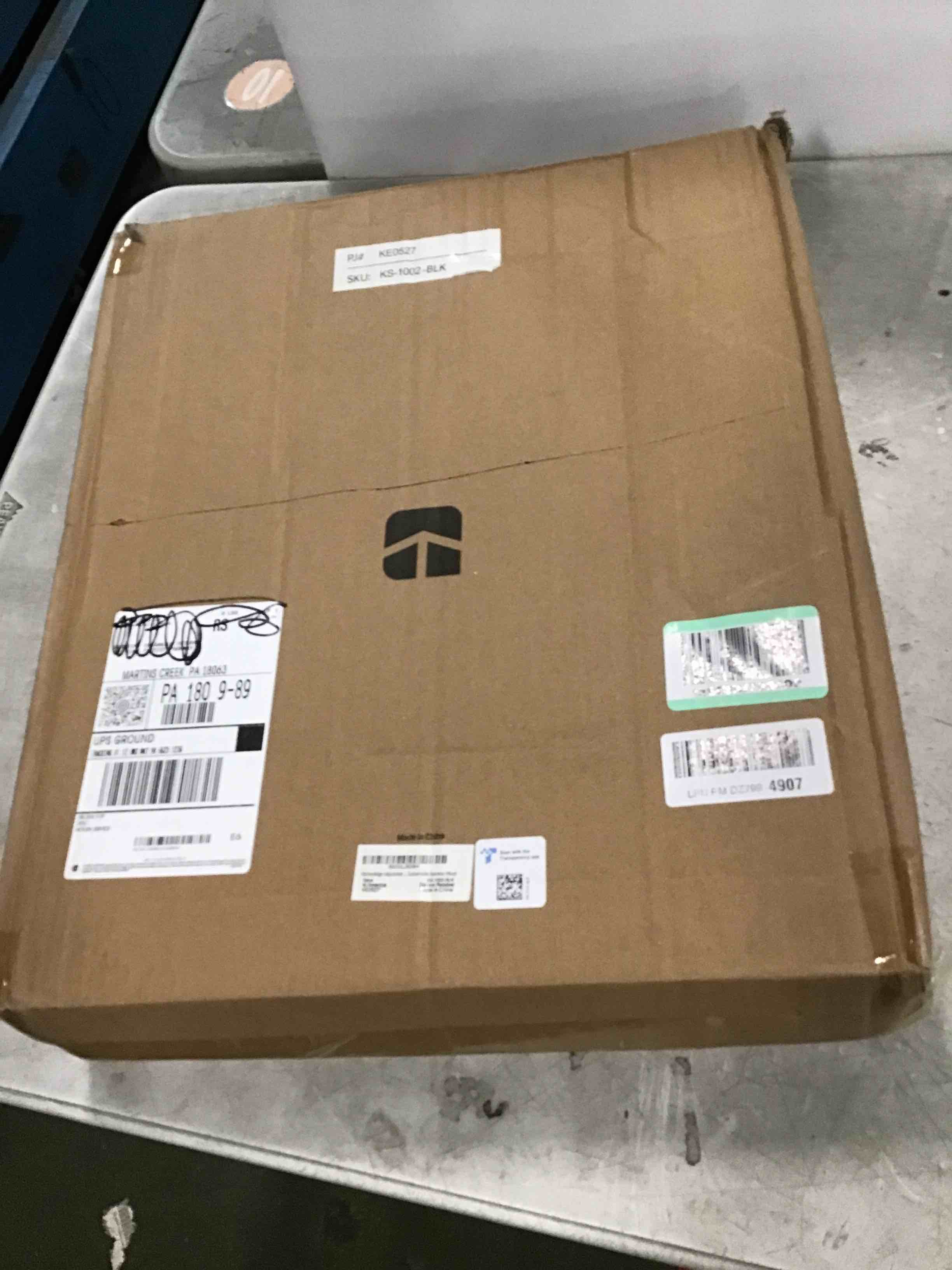 https://s3.amazonaws.com/lotting-images-prod/bidfta/PPE3457721_1750171473215.jpeg