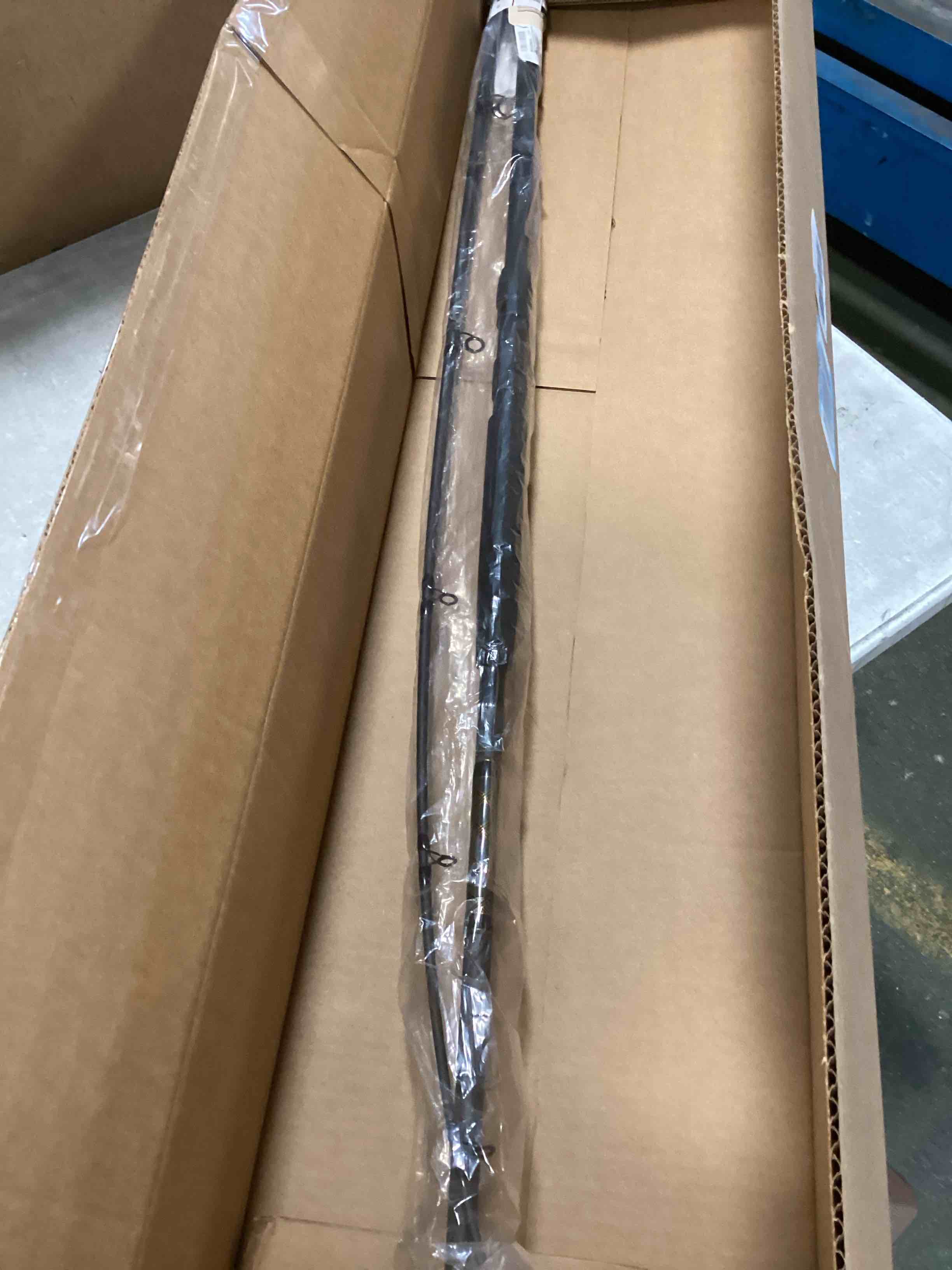 https://s3.amazonaws.com/lotting-images-prod/bidfta/PPE3459510_1751045856675.jpeg