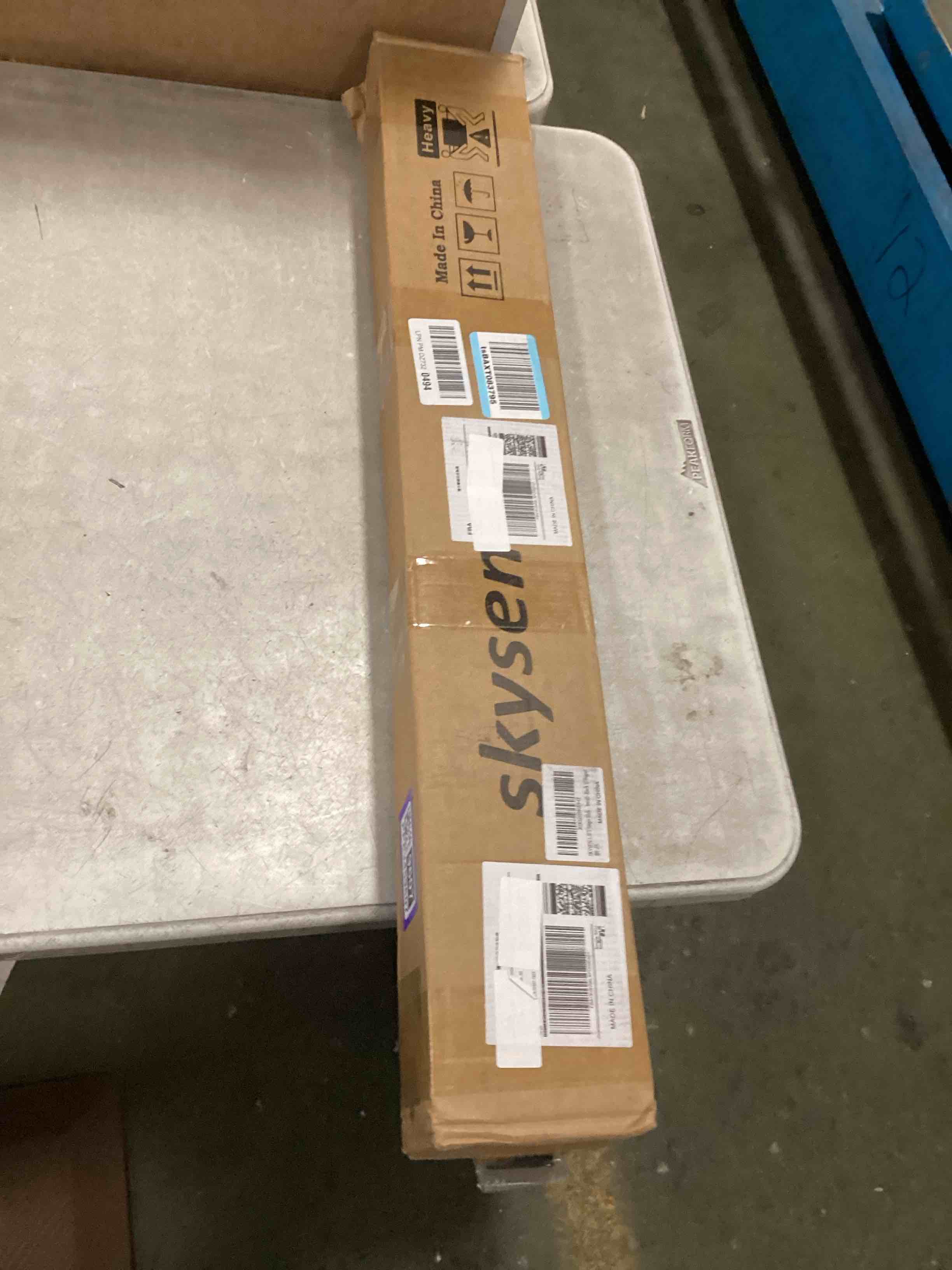 https://s3.amazonaws.com/lotting-images-prod/bidfta/PPE3459607_1751285988854.jpeg