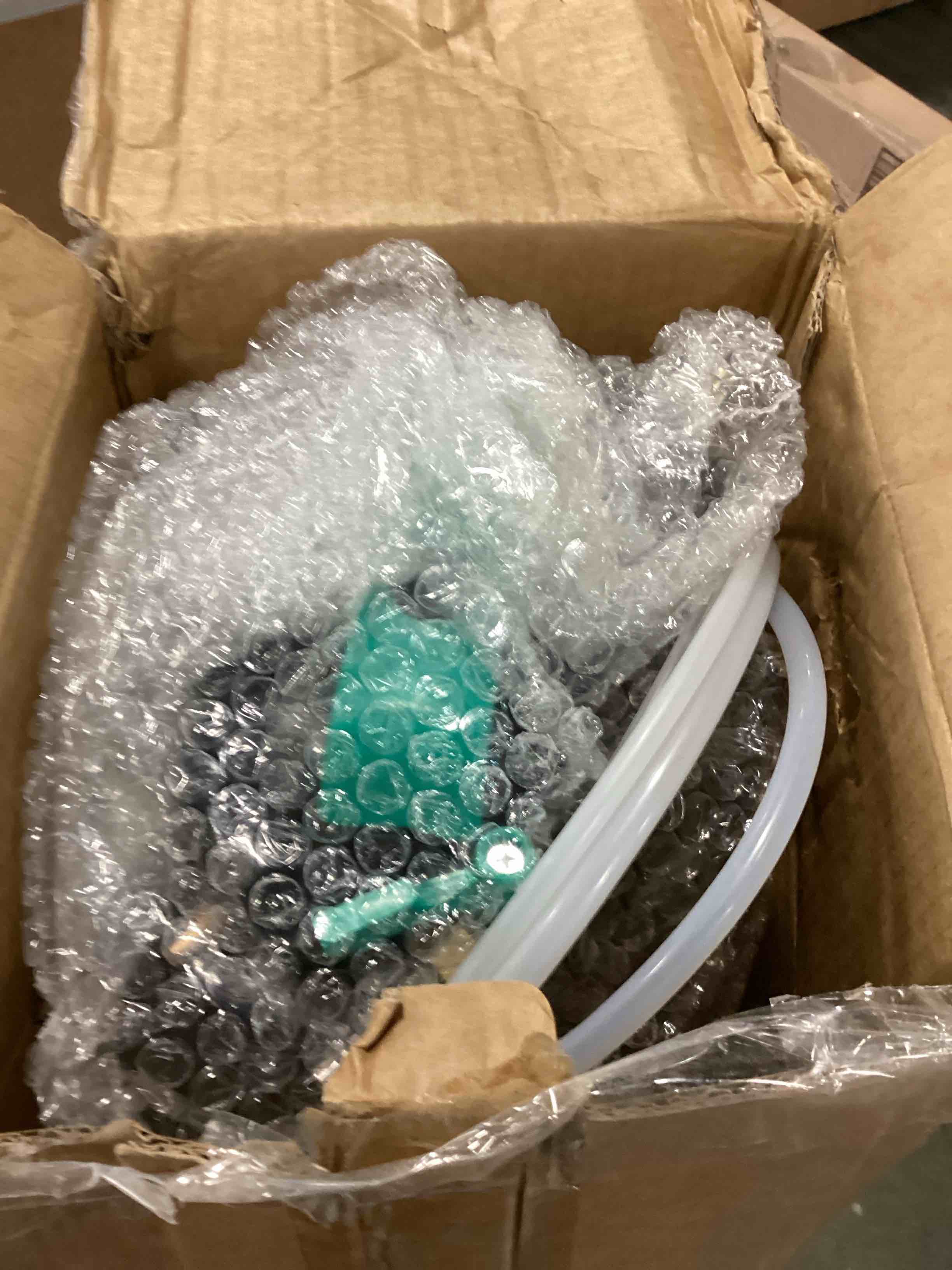 https://s3.amazonaws.com/lotting-images-prod/bidfta/PPE3459623_1751287491790.jpeg