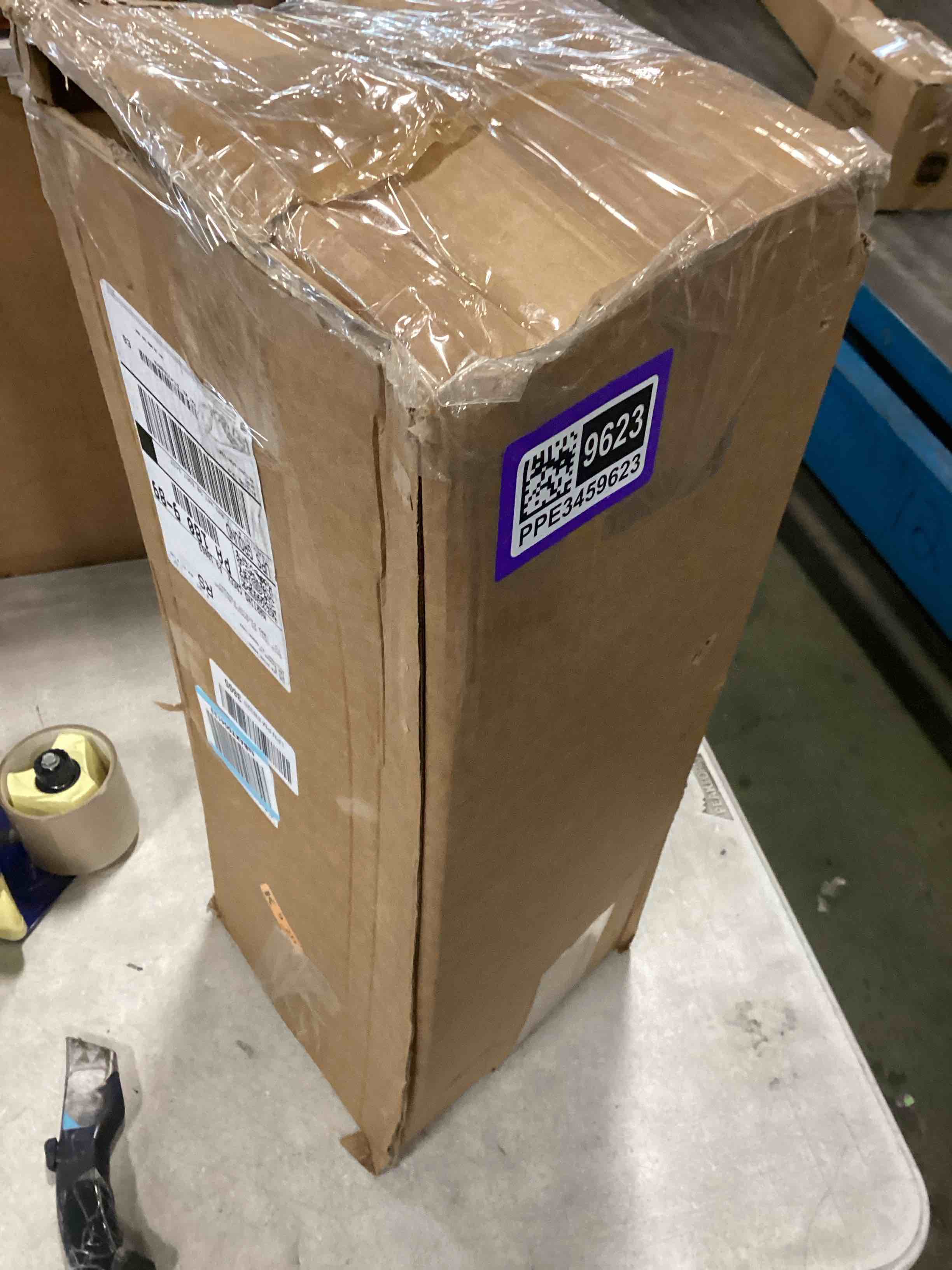 https://s3.amazonaws.com/lotting-images-prod/bidfta/PPE3459623_1751287514250.jpeg