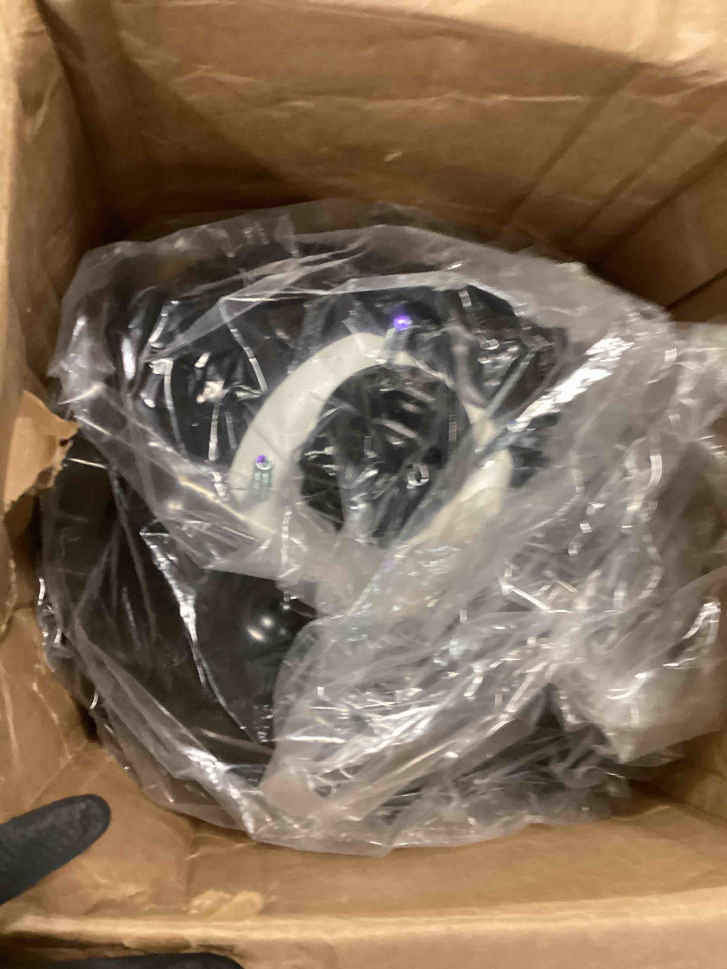 https://s3.amazonaws.com/lotting-images-prod/bidfta/PPE3459698_1751296058425.jpeg