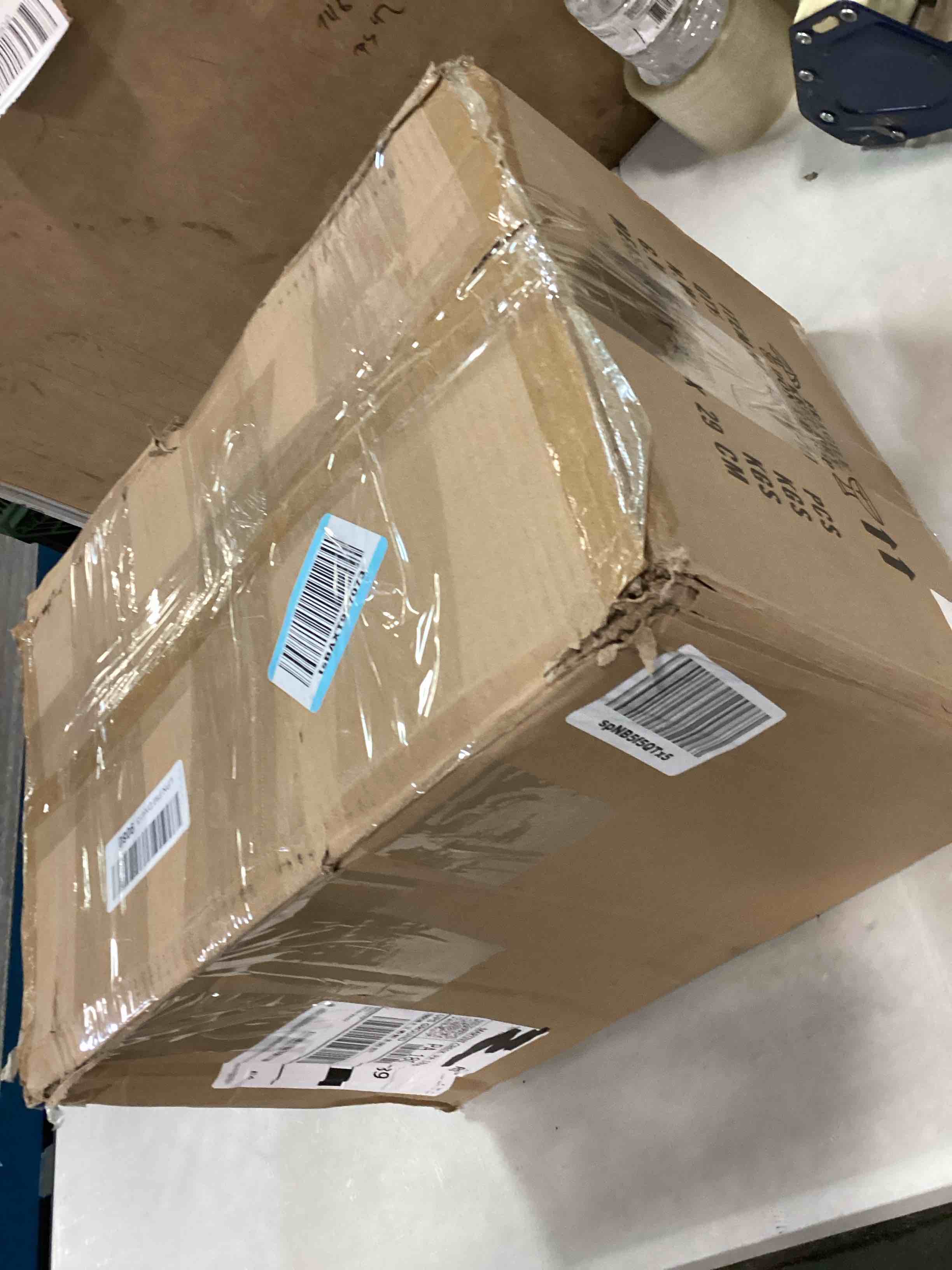 https://s3.amazonaws.com/lotting-images-prod/bidfta/PPE3461567_1751027801238.jpeg