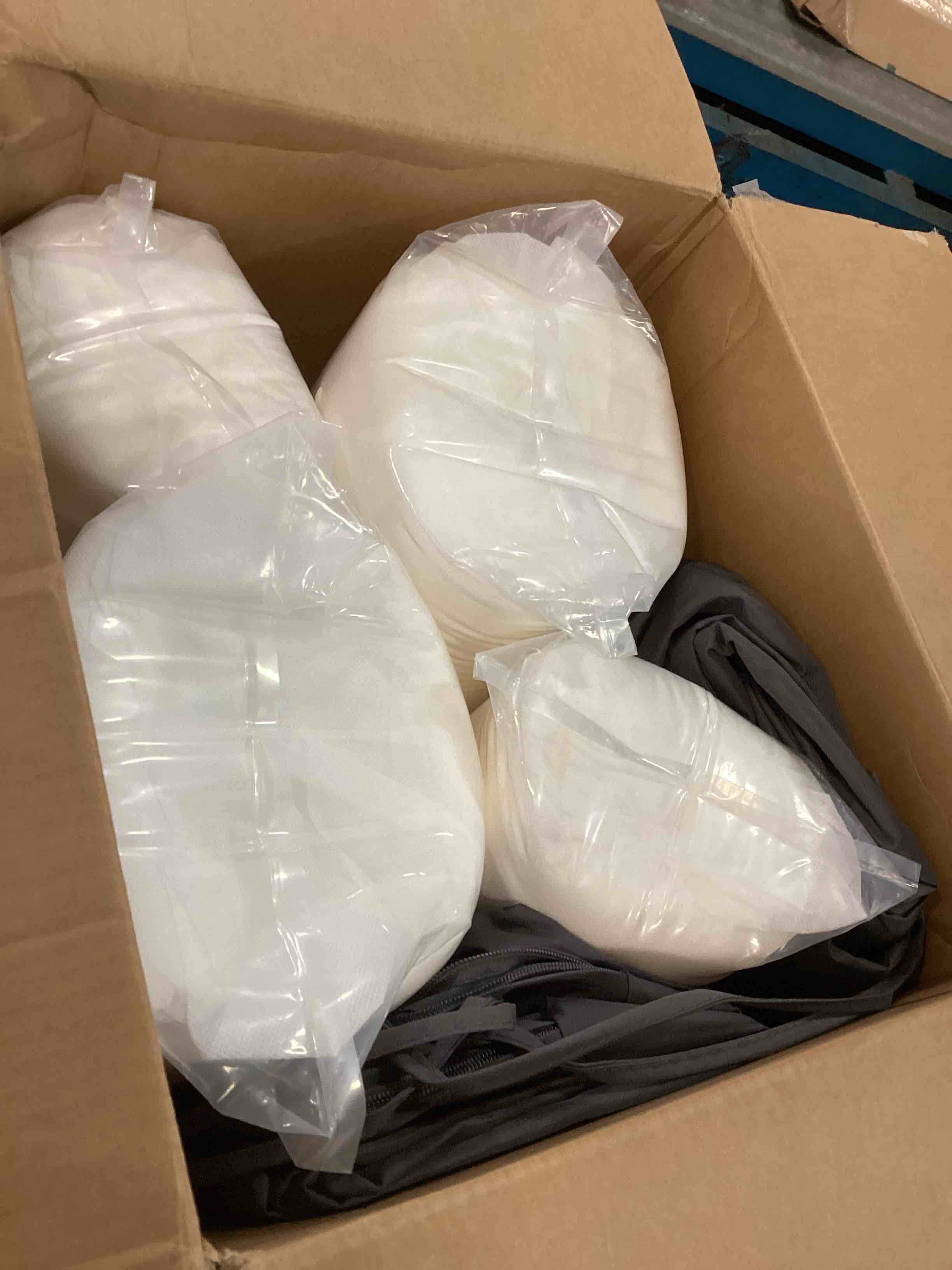 https://s3.amazonaws.com/lotting-images-prod/bidfta/PPE3461600_1751031824790.jpeg