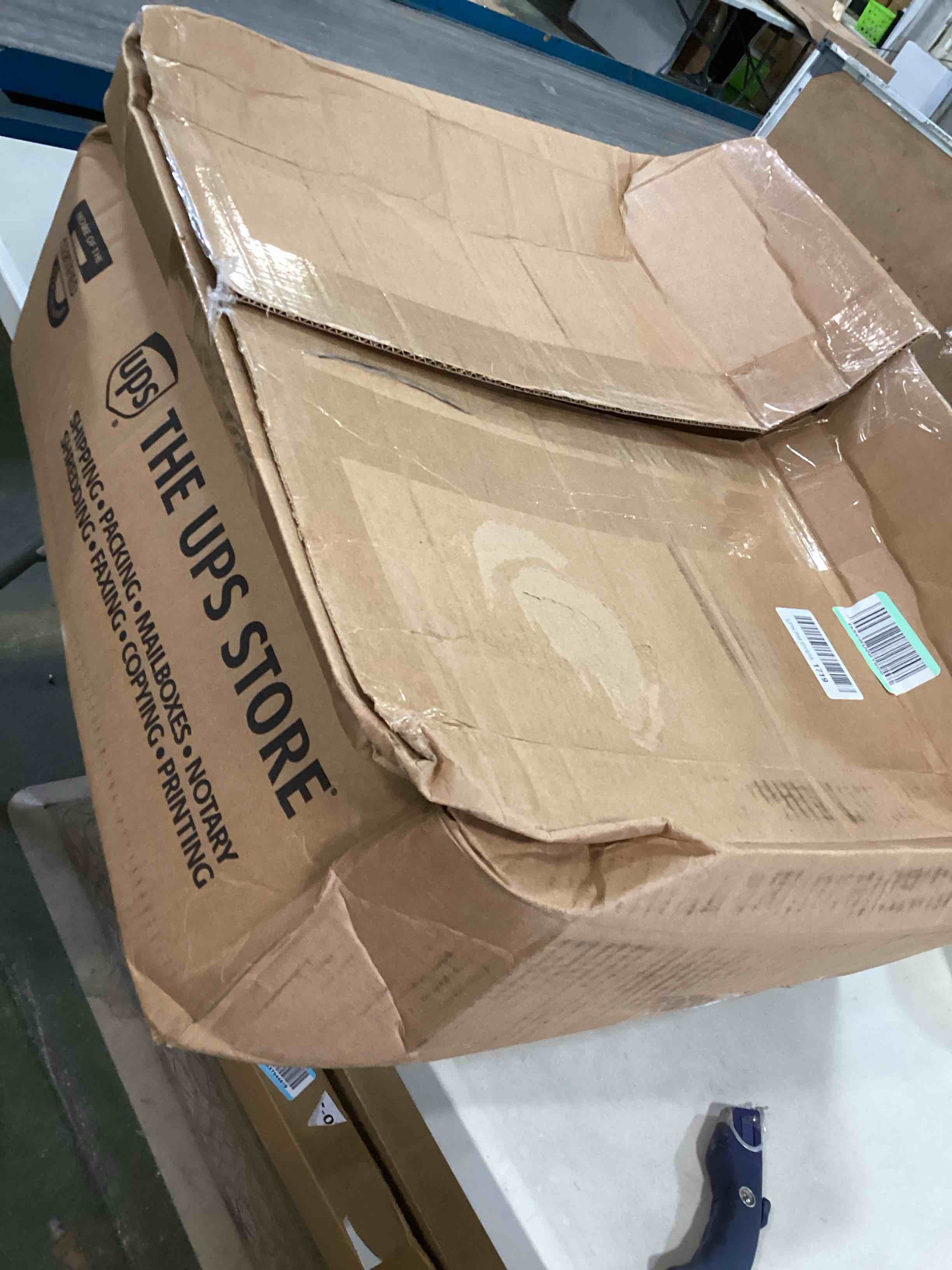 https://s3.amazonaws.com/lotting-images-prod/bidfta/PPE3461674_1751045374328.jpeg