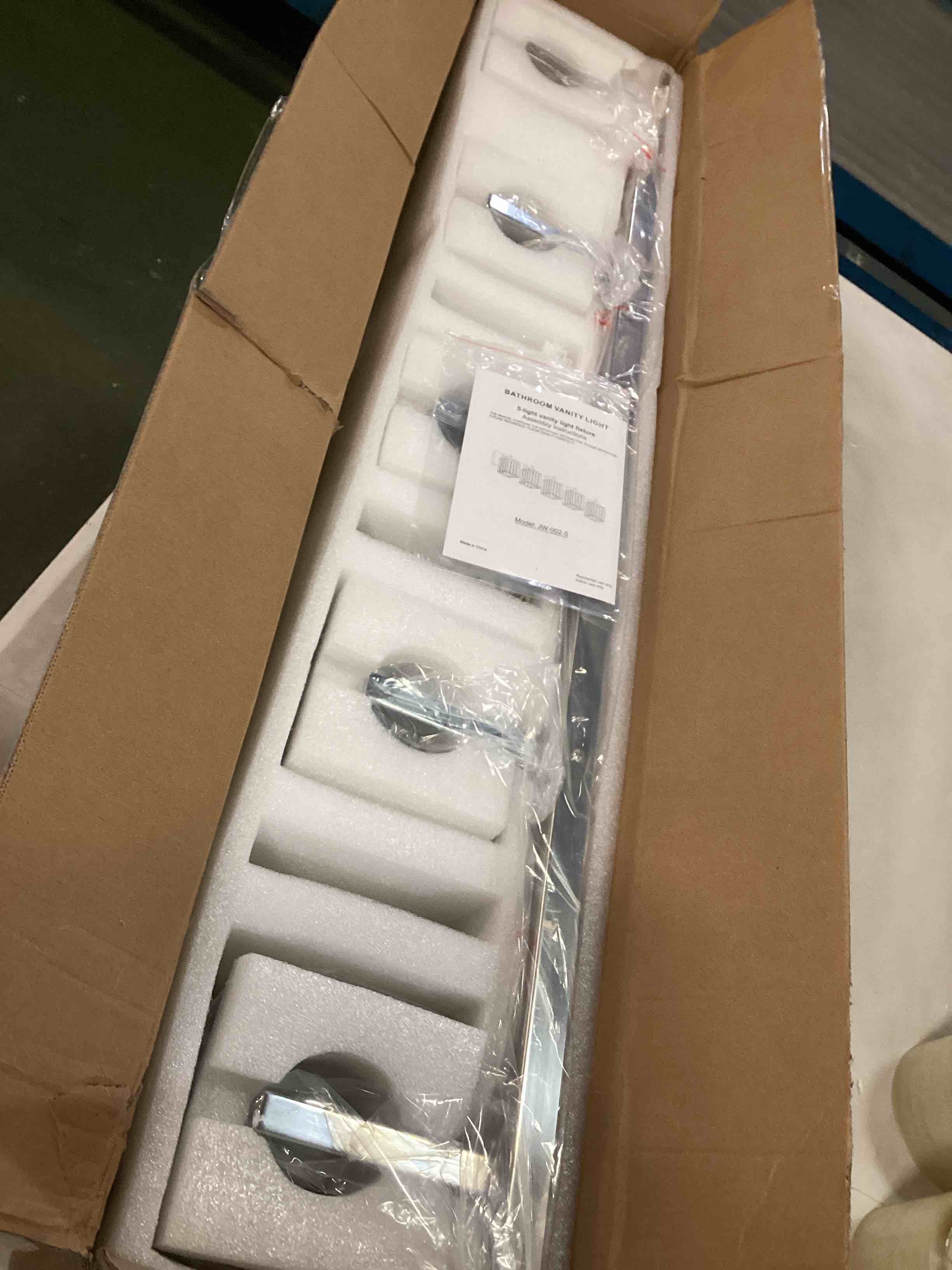 https://s3.amazonaws.com/lotting-images-prod/bidfta/PPE3461760_1751286612188.jpeg