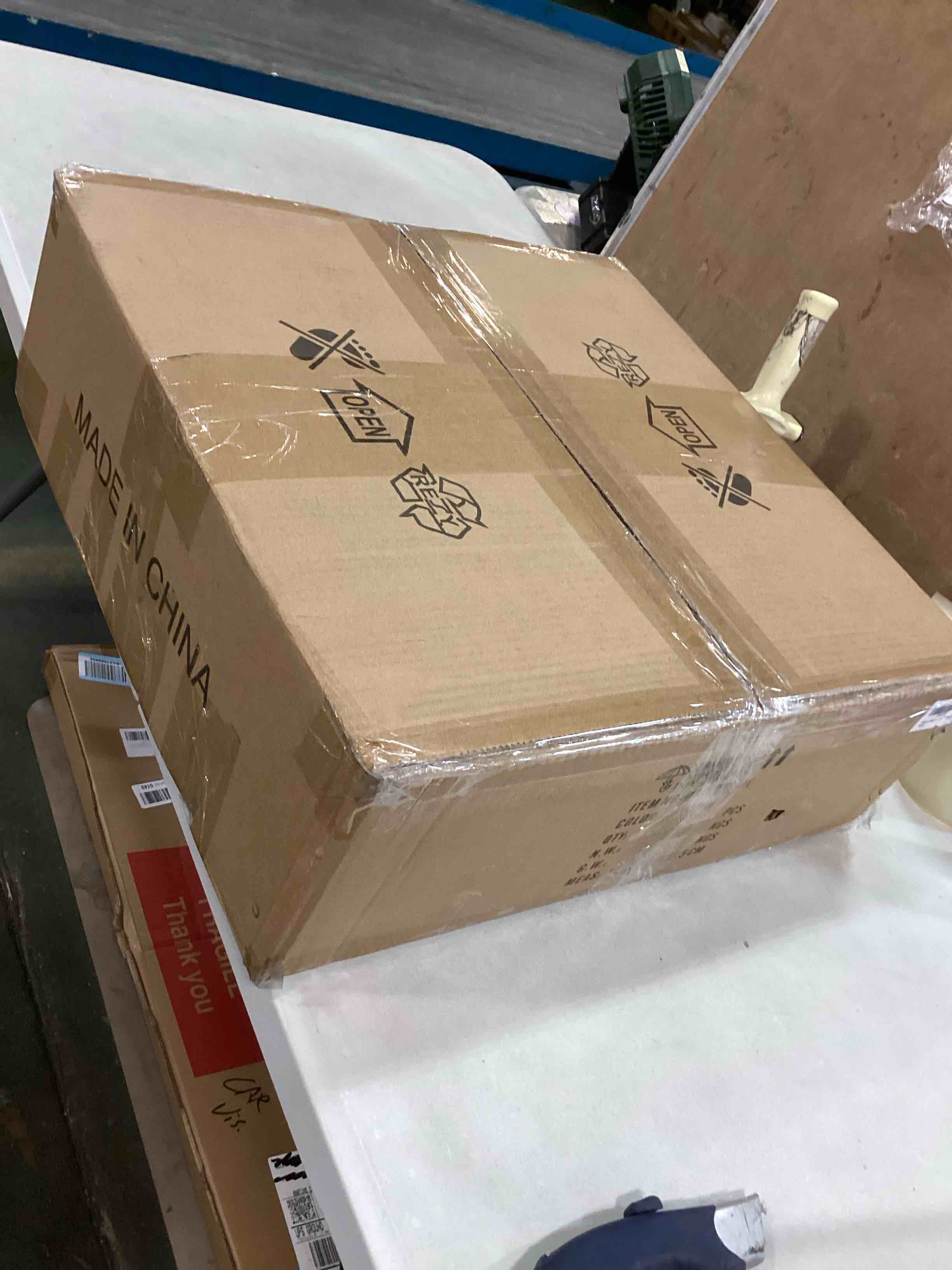 https://s3.amazonaws.com/lotting-images-prod/bidfta/PPE3461808_1751293440236.jpeg