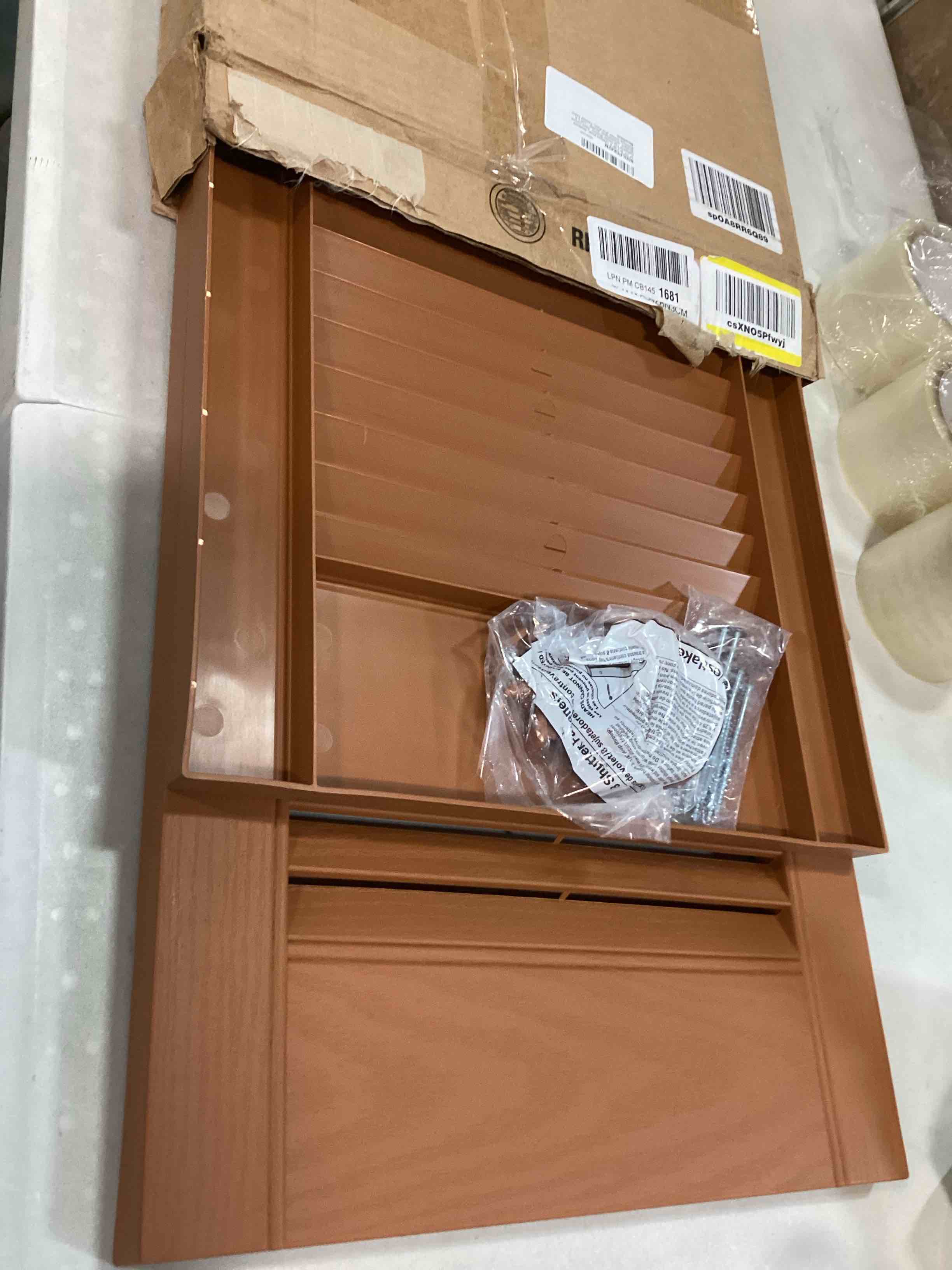 https://s3.amazonaws.com/lotting-images-prod/bidfta/PPE3461855_1751299637124.jpeg