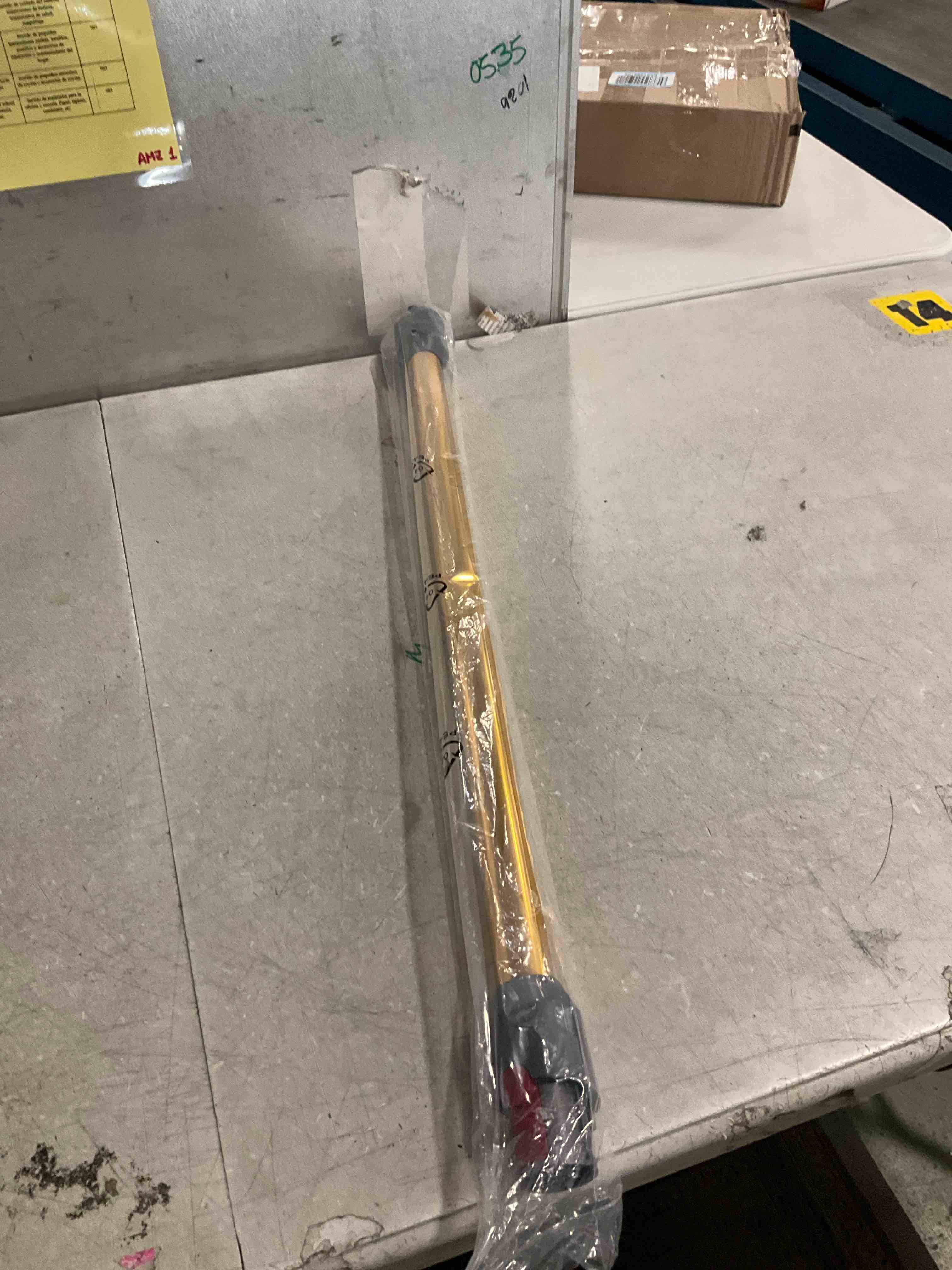 https://s3.amazonaws.com/lotting-images-prod/bidfta/PPE3463043_1750940966296.jpeg