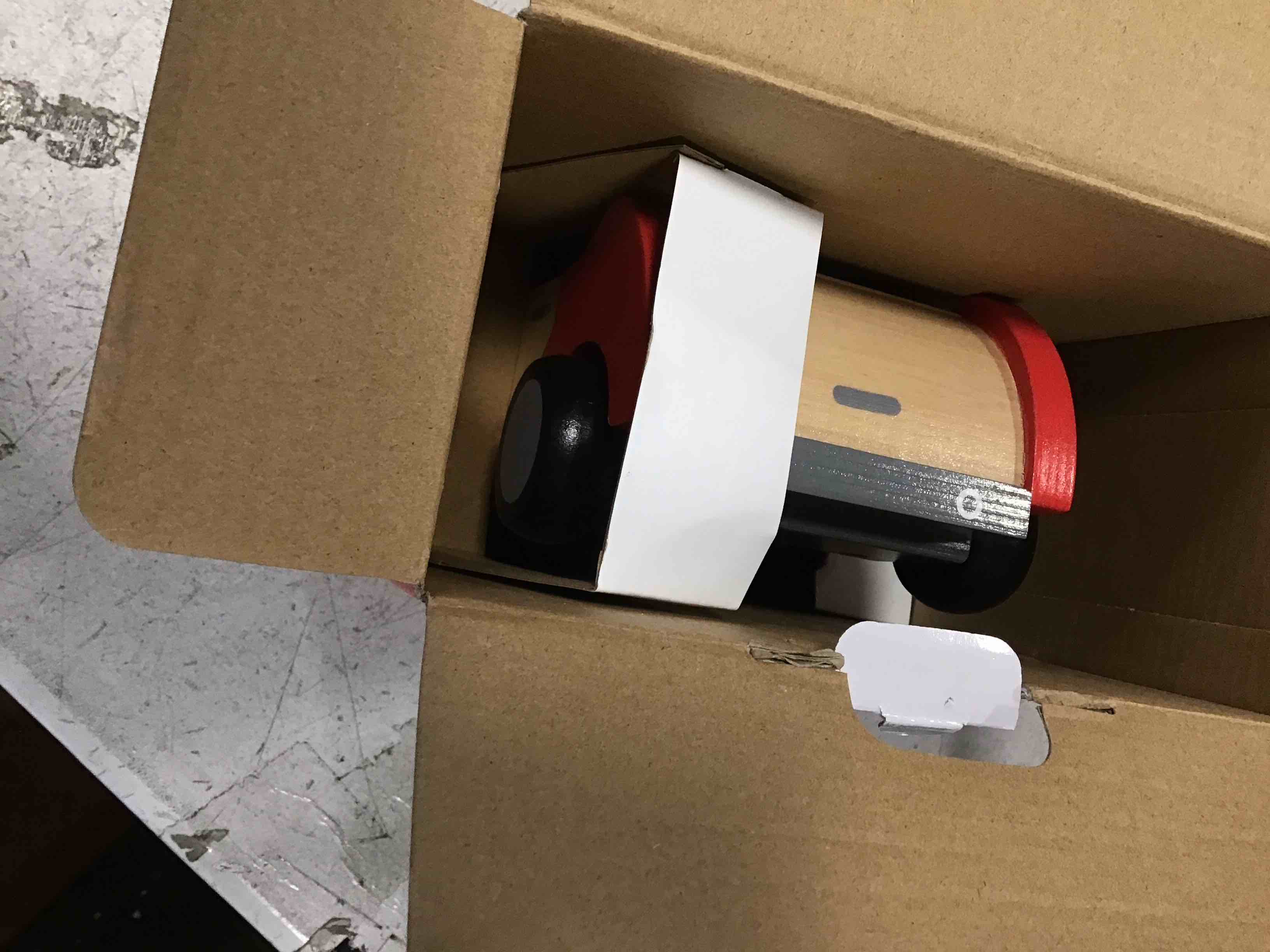 https://s3.amazonaws.com/lotting-images-prod/bidfta/PPE3466556_1749752663244.jpeg