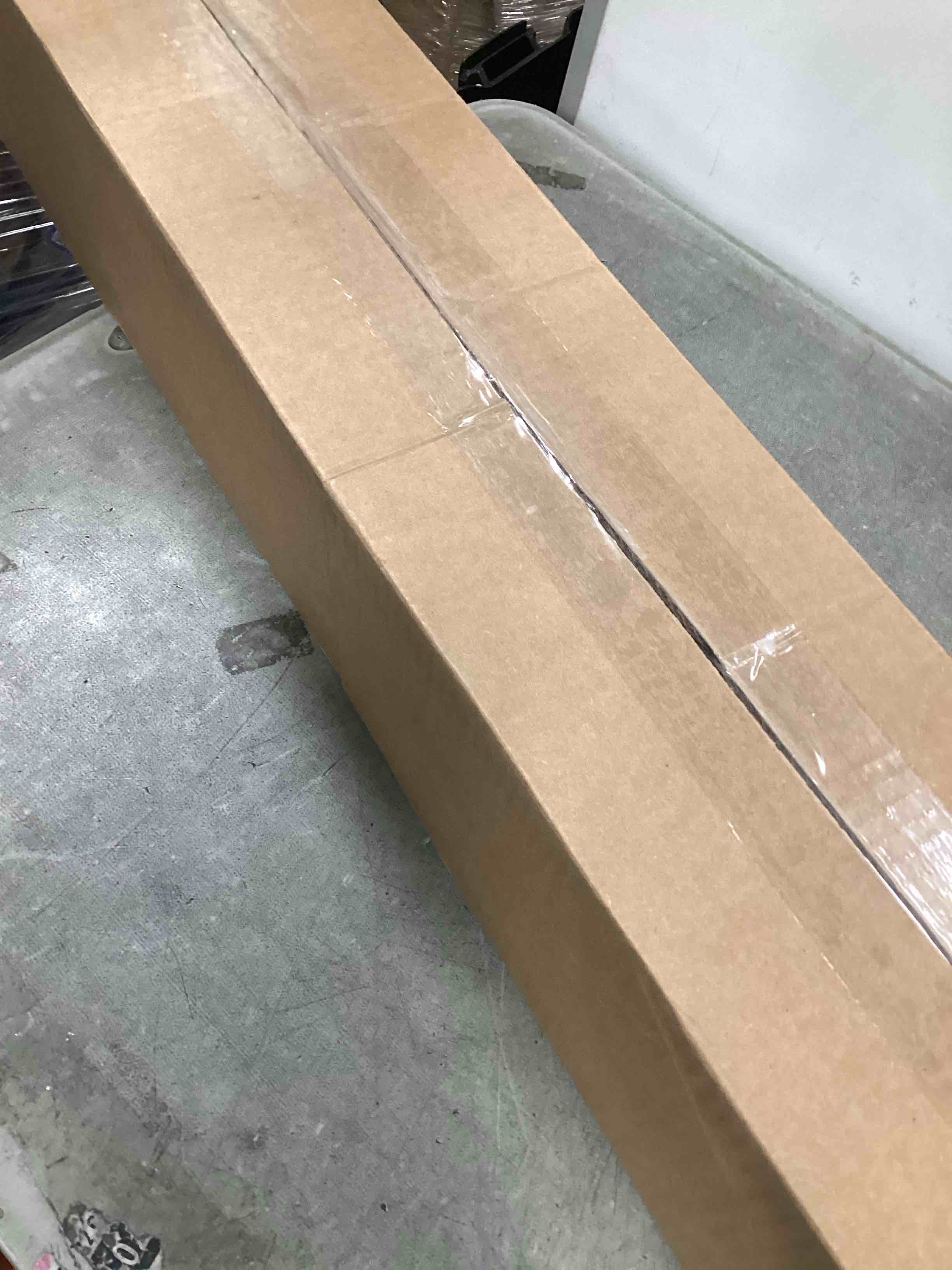 https://s3.amazonaws.com/lotting-images-prod/bidfta/PPE3466935_1749905362912.jpeg
