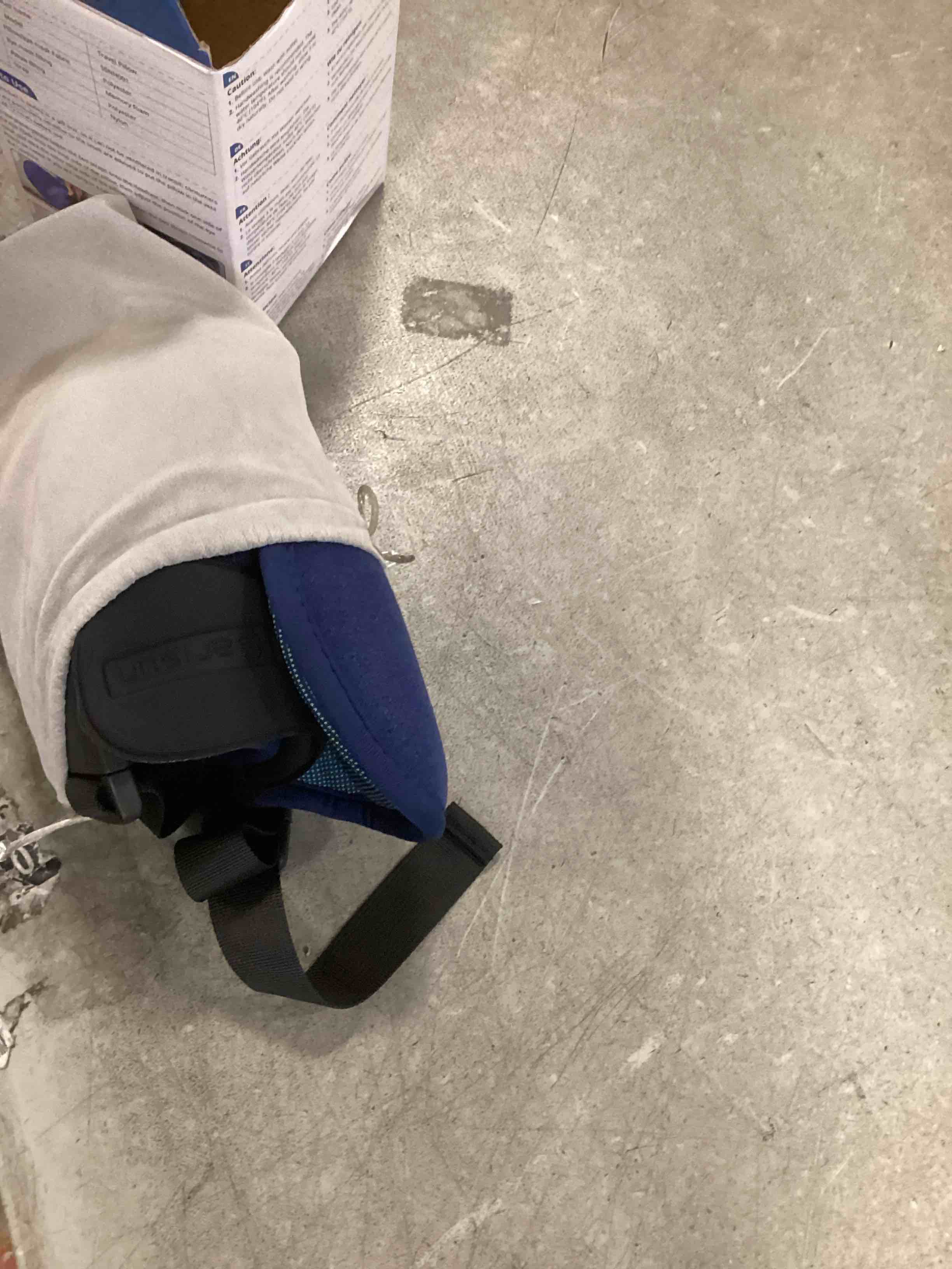 https://s3.amazonaws.com/lotting-images-prod/bidfta/PPE3467068_1749920435379.jpeg