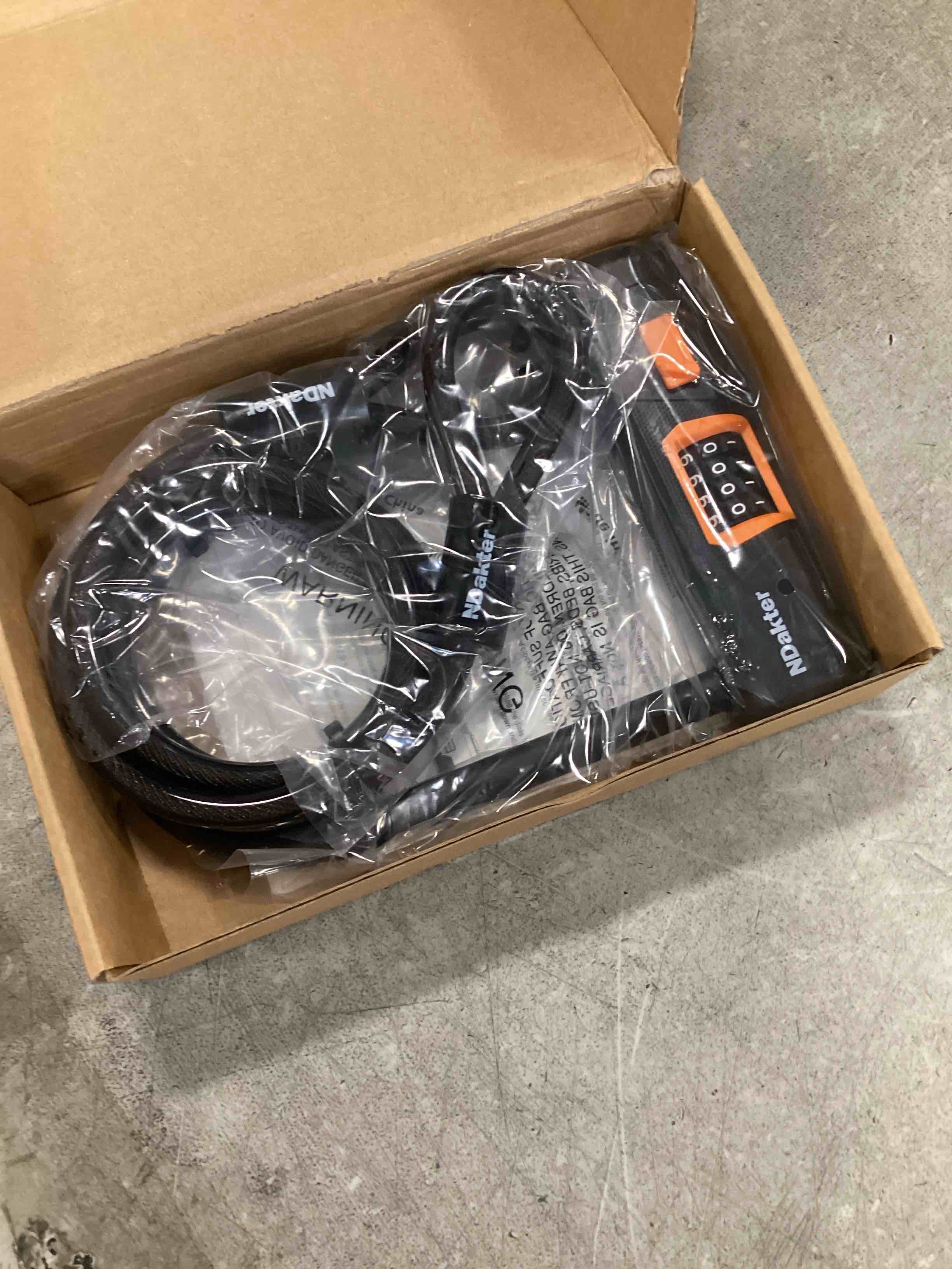 https://s3.amazonaws.com/lotting-images-prod/bidfta/PPE3467698_1750254805776.jpeg