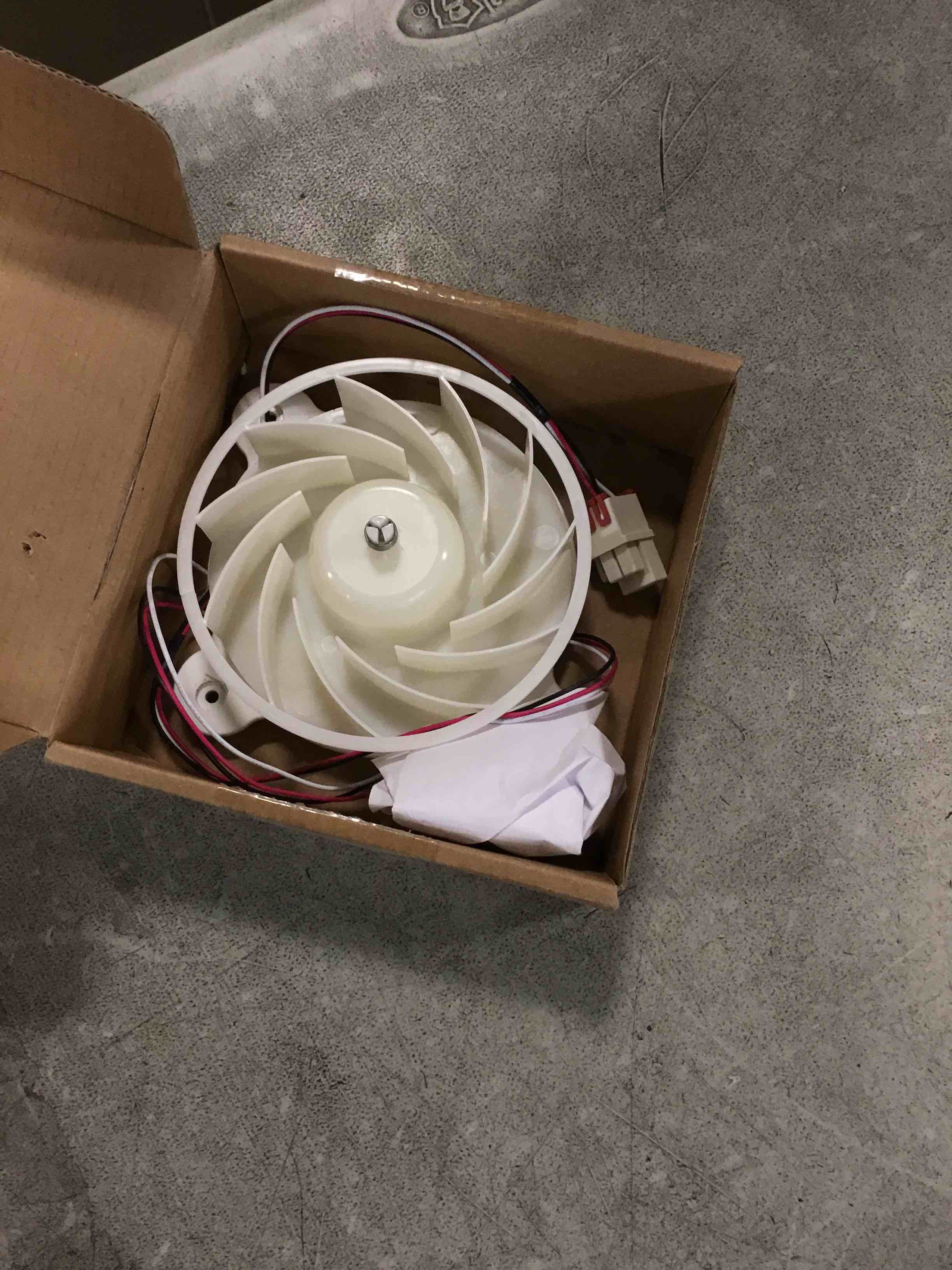 https://s3.amazonaws.com/lotting-images-prod/bidfta/PPE3467702_1750256566426.jpeg