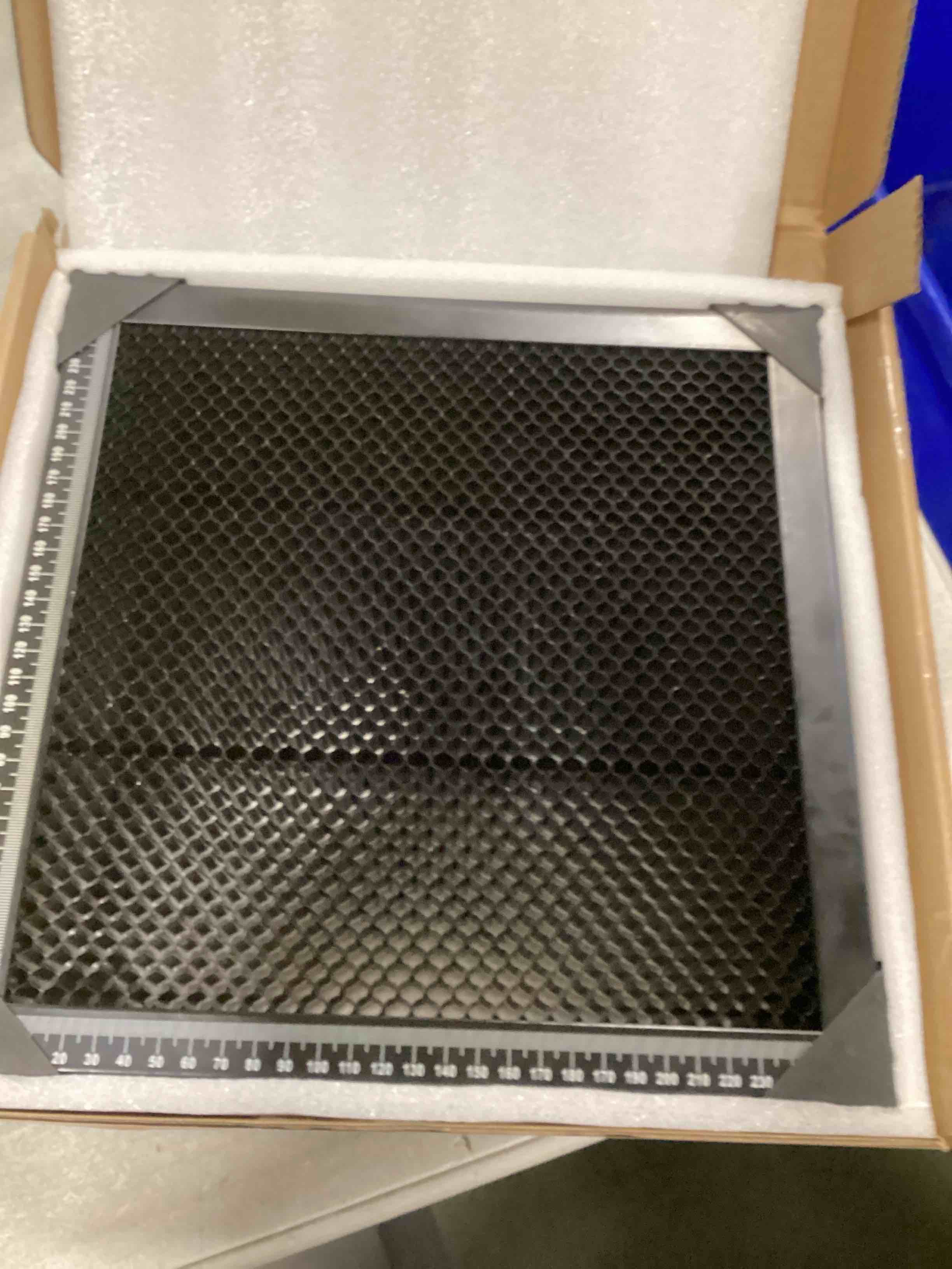 https://s3.amazonaws.com/lotting-images-prod/bidfta/PPE3468495_1750518937200.jpeg