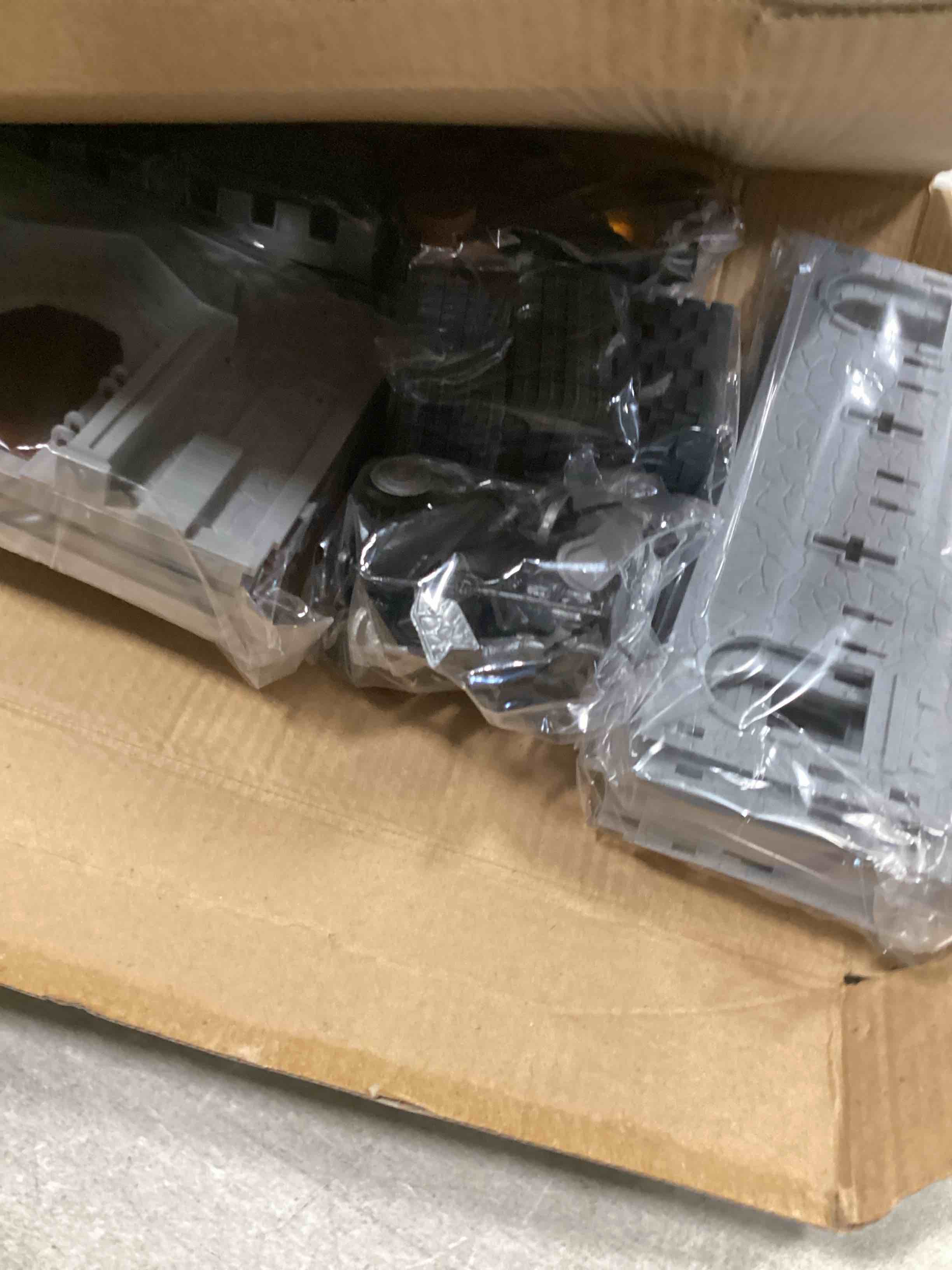 https://s3.amazonaws.com/lotting-images-prod/bidfta/PPE3468558_1750526198924.jpeg