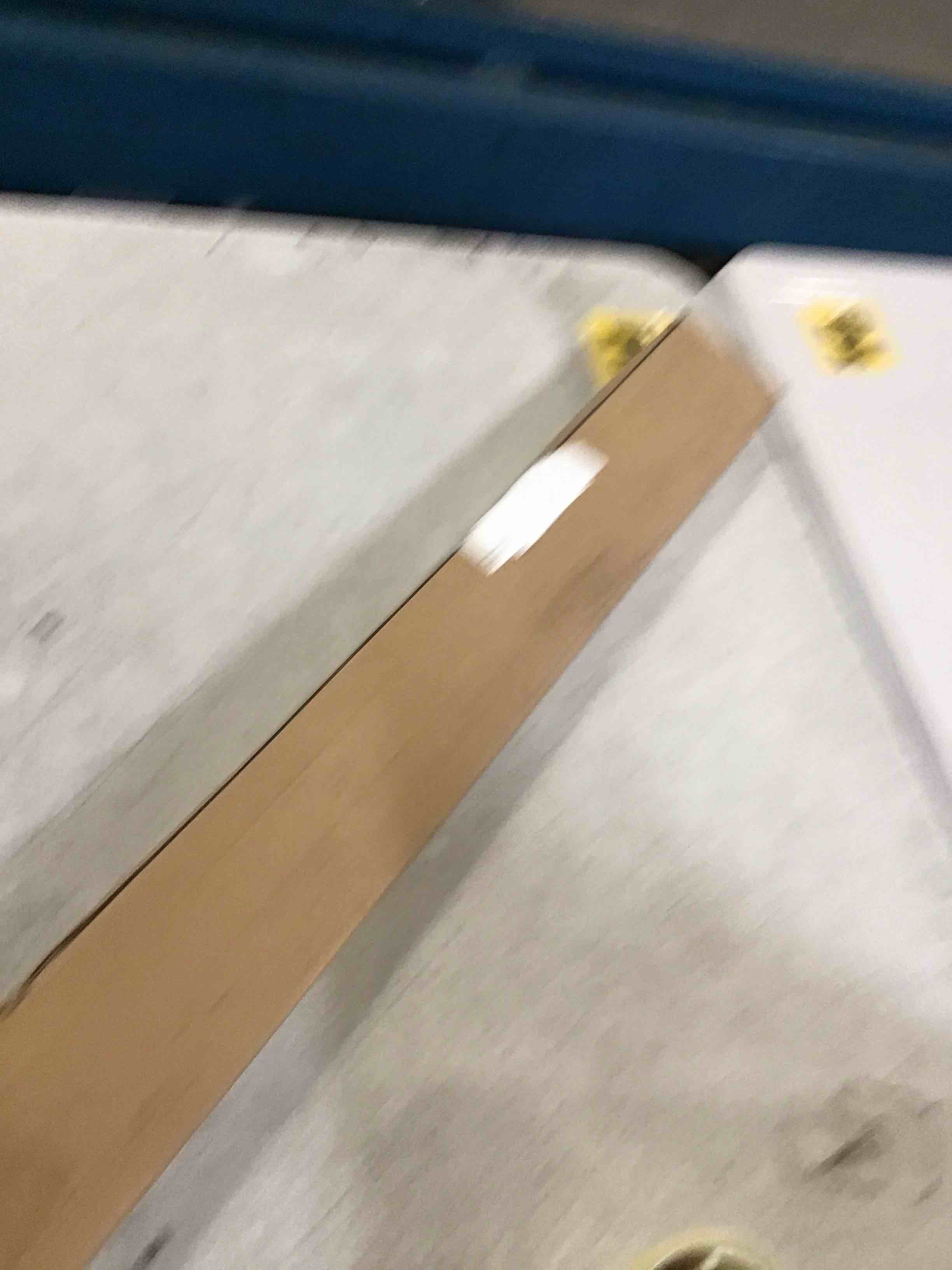 https://s3.amazonaws.com/lotting-images-prod/bidfta/PPE3469155_1750528499246.jpeg