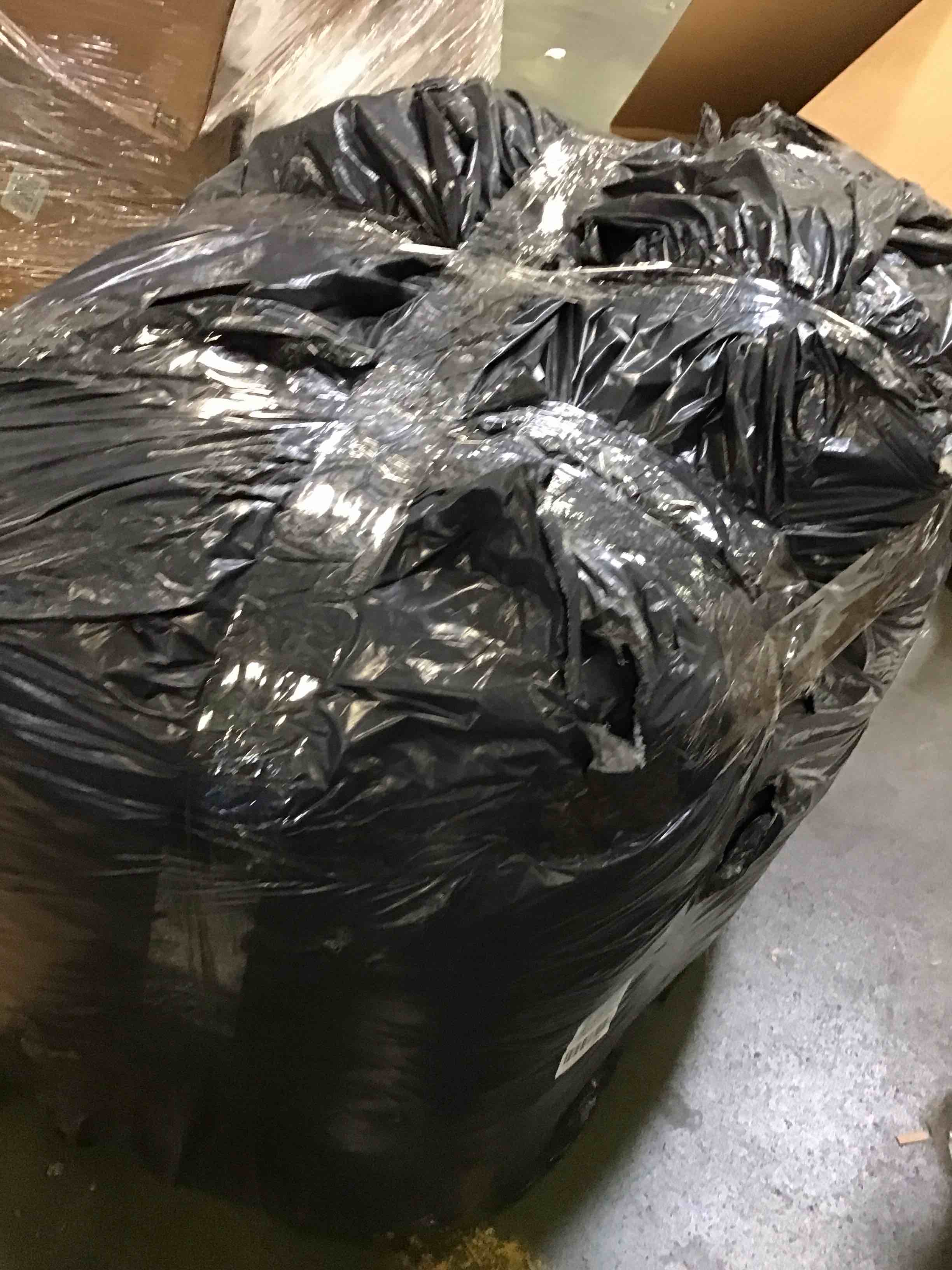 https://s3.amazonaws.com/lotting-images-prod/bidfta/PPE3470045_1751045231350.jpeg