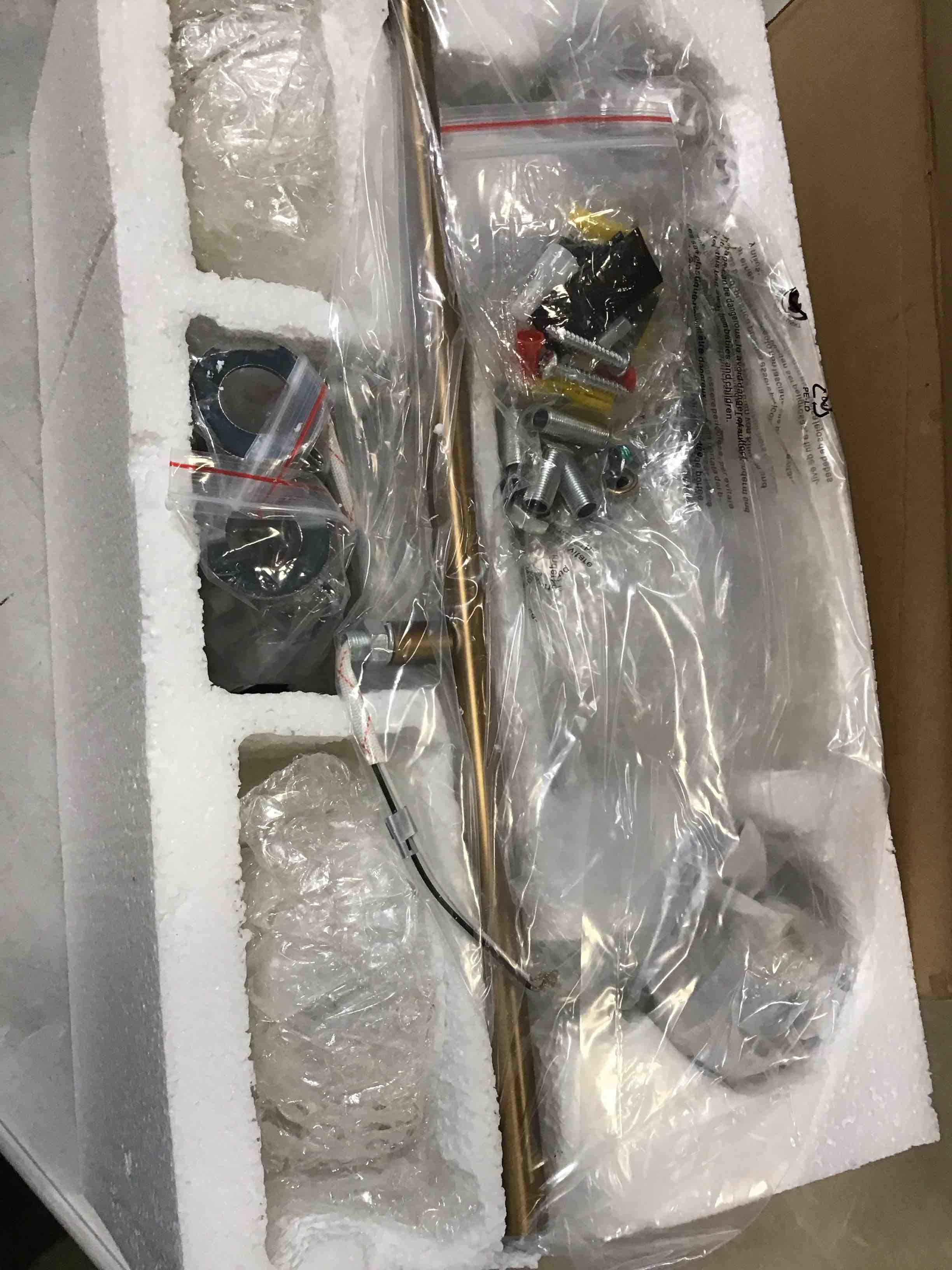 https://s3.amazonaws.com/lotting-images-prod/bidfta/PPE3470128_1751032485985.jpeg