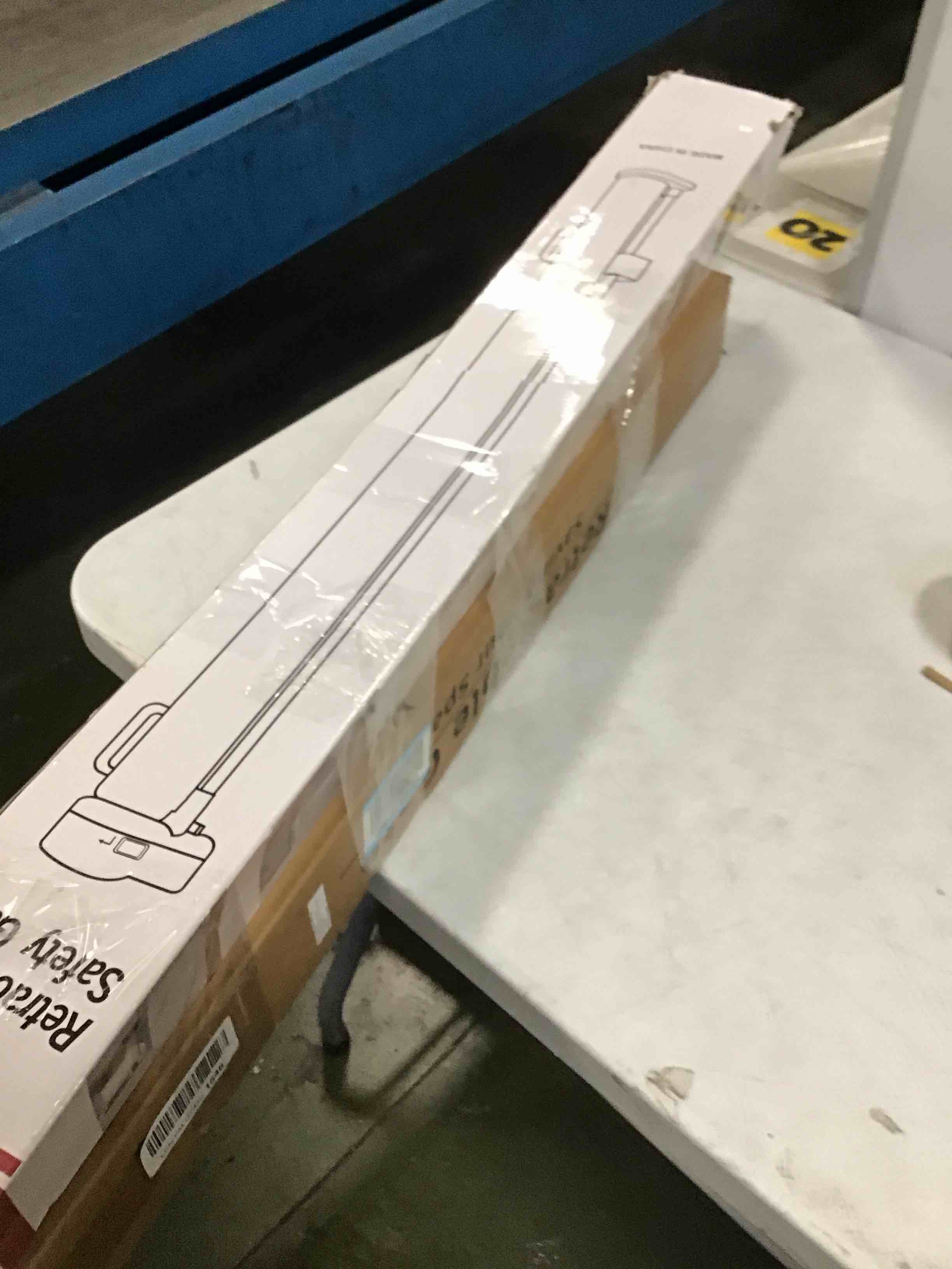https://s3.amazonaws.com/lotting-images-prod/bidfta/PPE3470386_1751290899233.jpeg