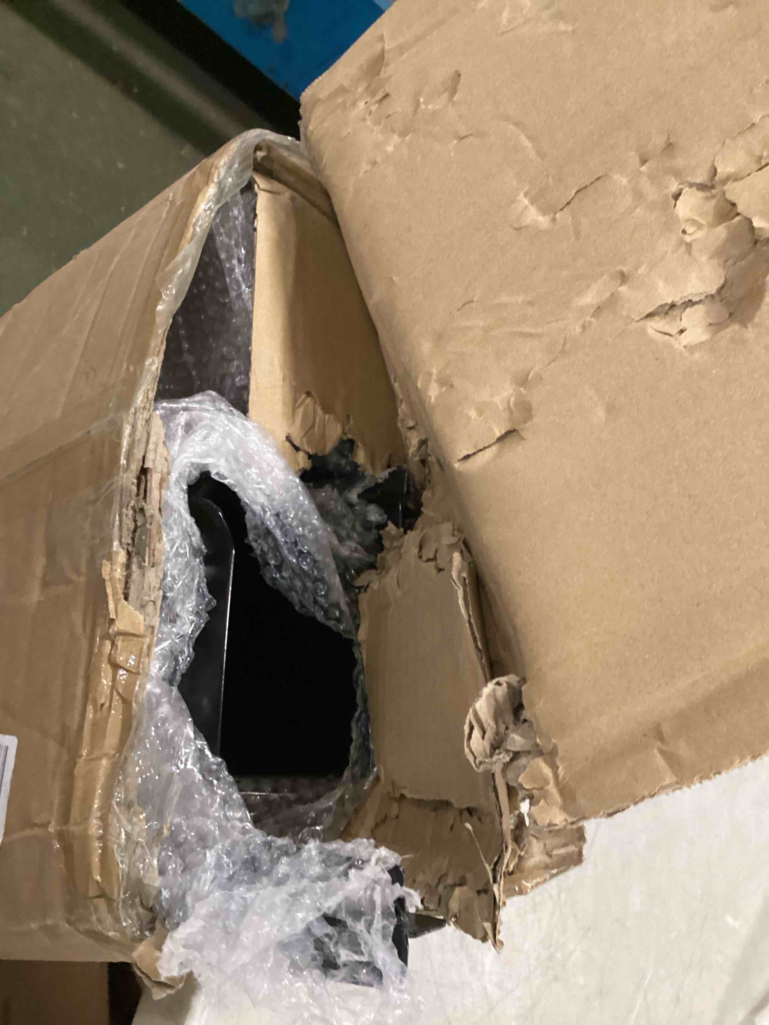 https://s3.amazonaws.com/lotting-images-prod/bidfta/PPE3472466_1749140364021.jpeg