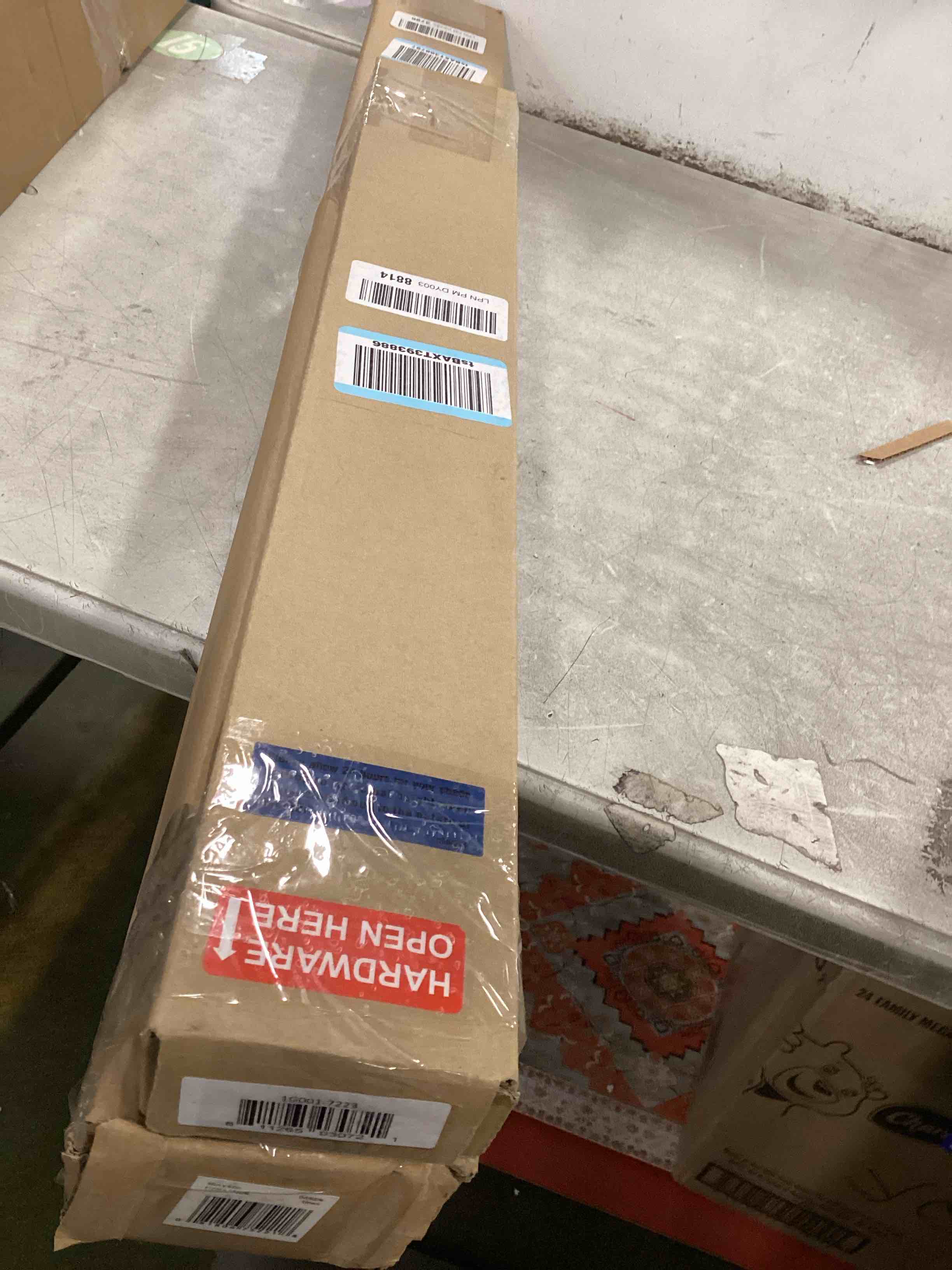 https://s3.amazonaws.com/lotting-images-prod/bidfta/PPE3472939_1749304896658.jpeg