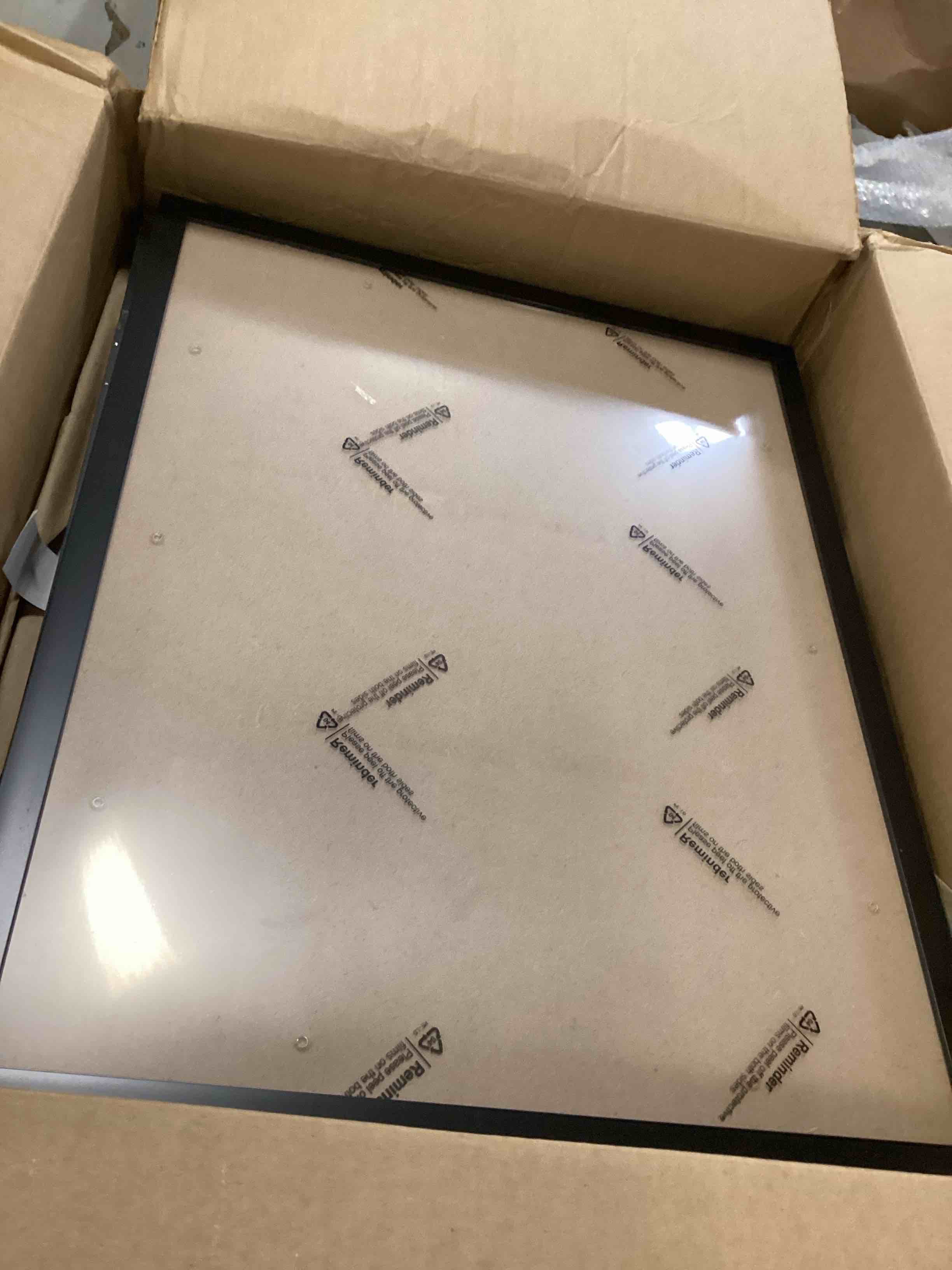https://s3.amazonaws.com/lotting-images-prod/bidfta/PPE3474130_1749820193591.jpeg