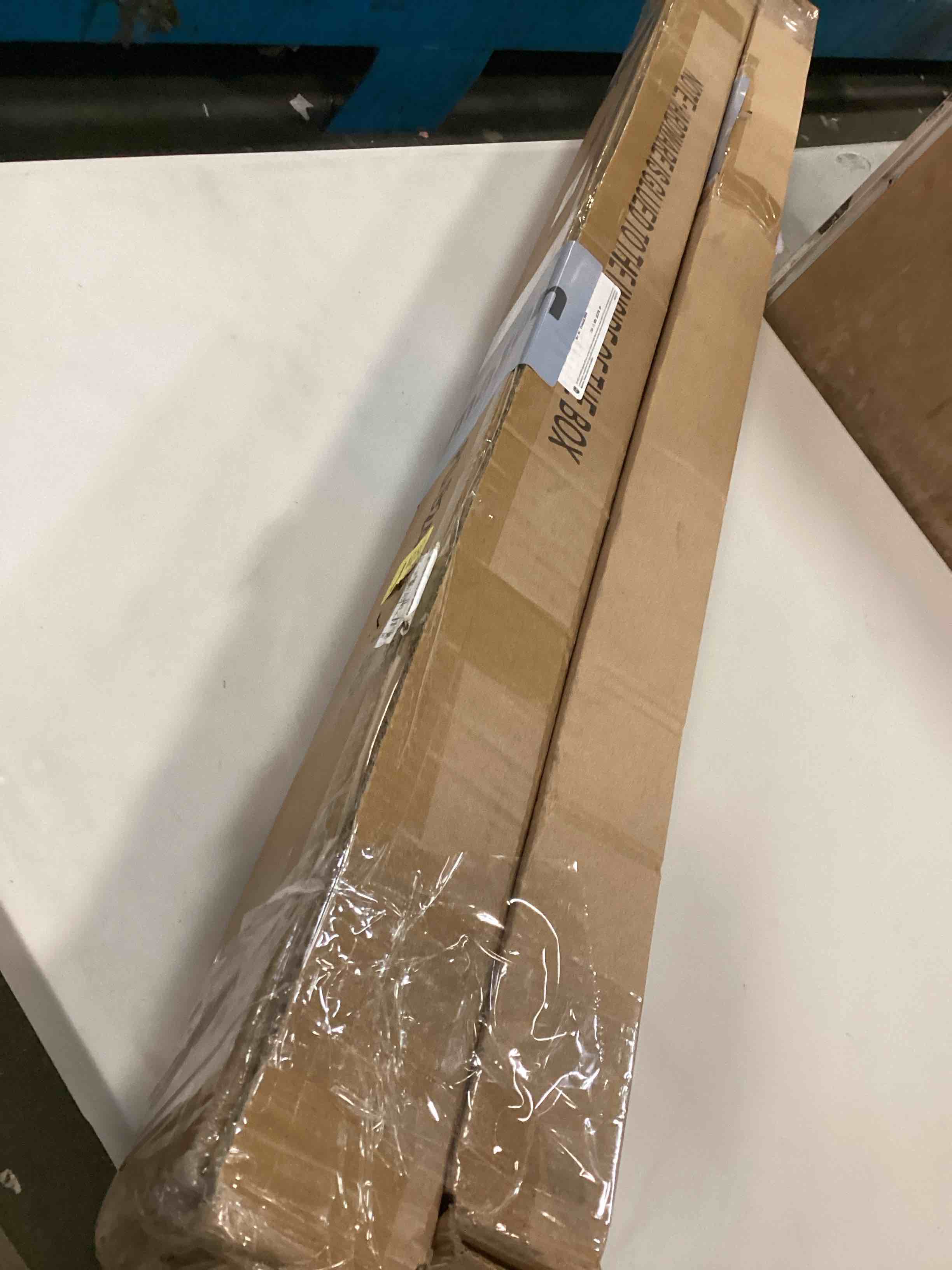 https://s3.amazonaws.com/lotting-images-prod/bidfta/PPE3474440_1749912776437.jpeg
