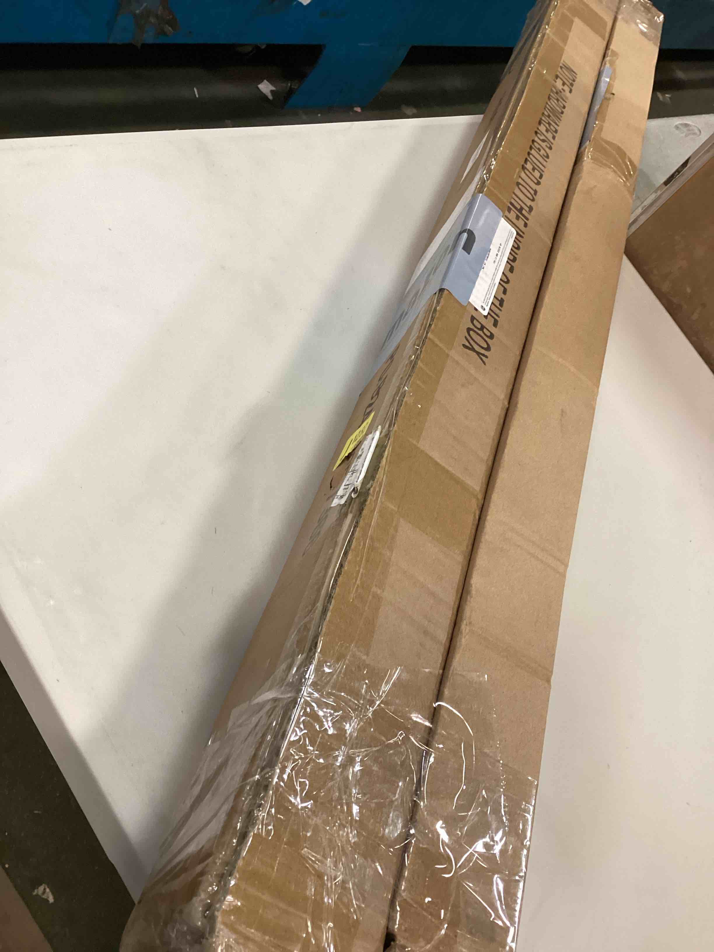https://s3.amazonaws.com/lotting-images-prod/bidfta/PPE3474440_1749912778753.jpeg