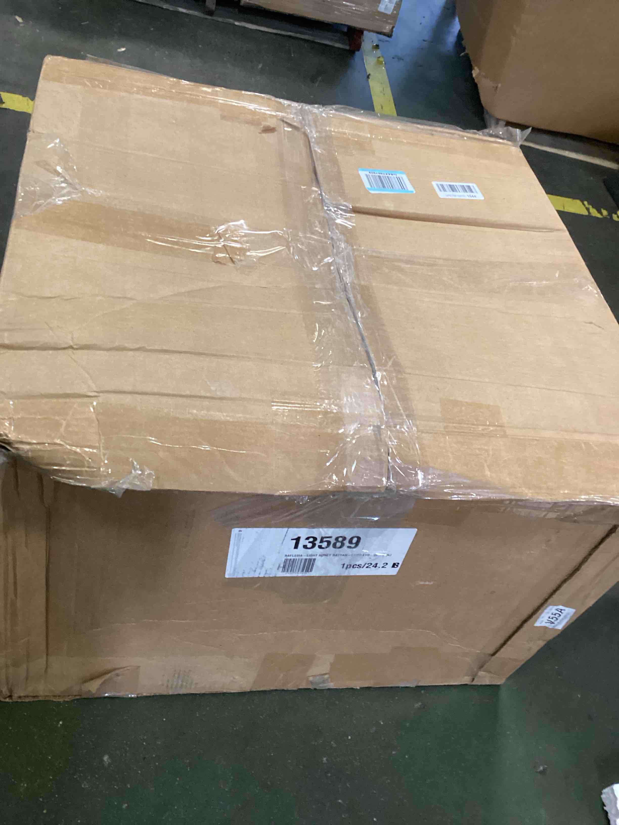 https://s3.amazonaws.com/lotting-images-prod/bidfta/PPE3474558_1749928455607.jpeg