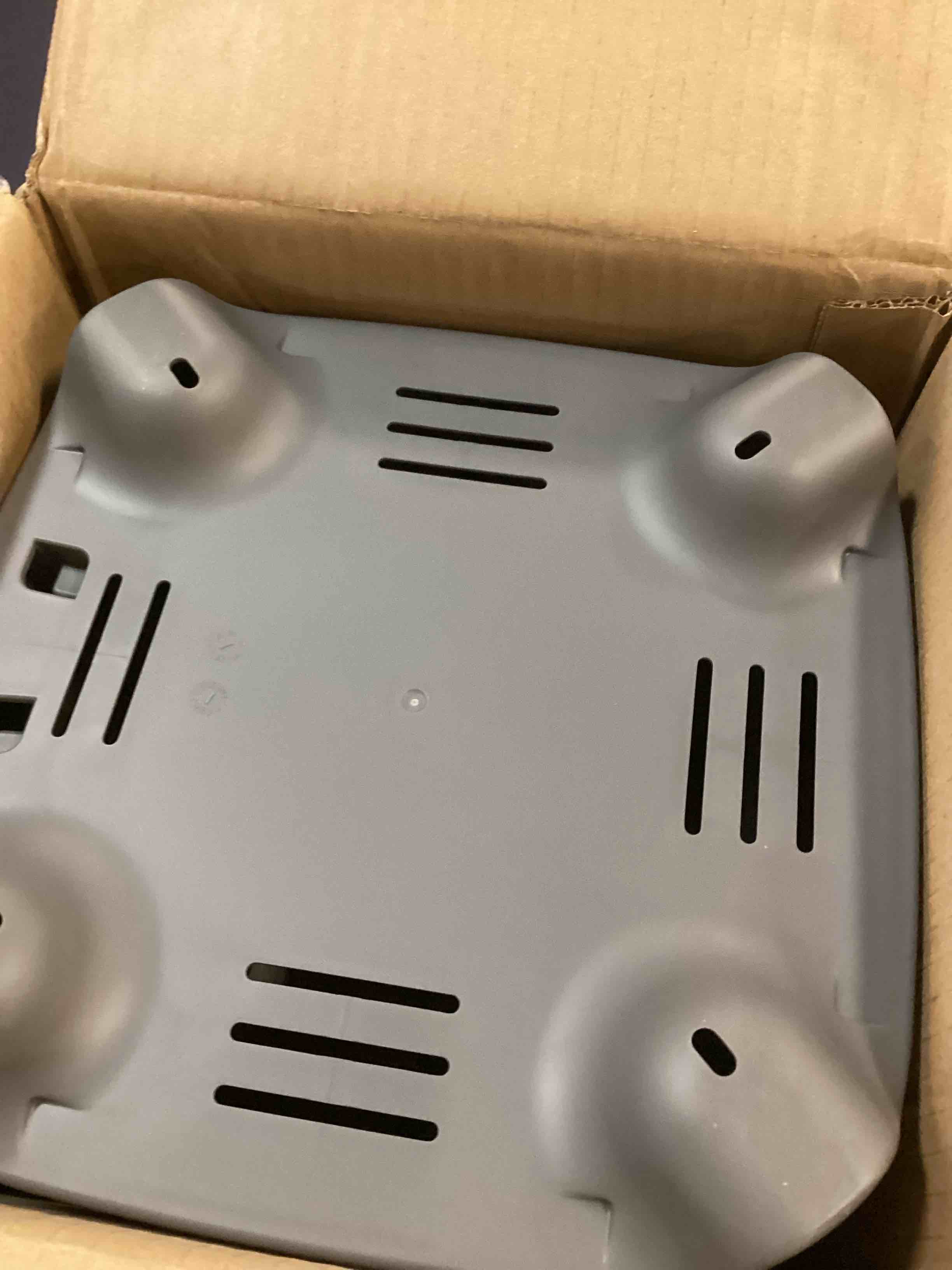 https://s3.amazonaws.com/lotting-images-prod/bidfta/PPE3475482_1749133685375.jpeg