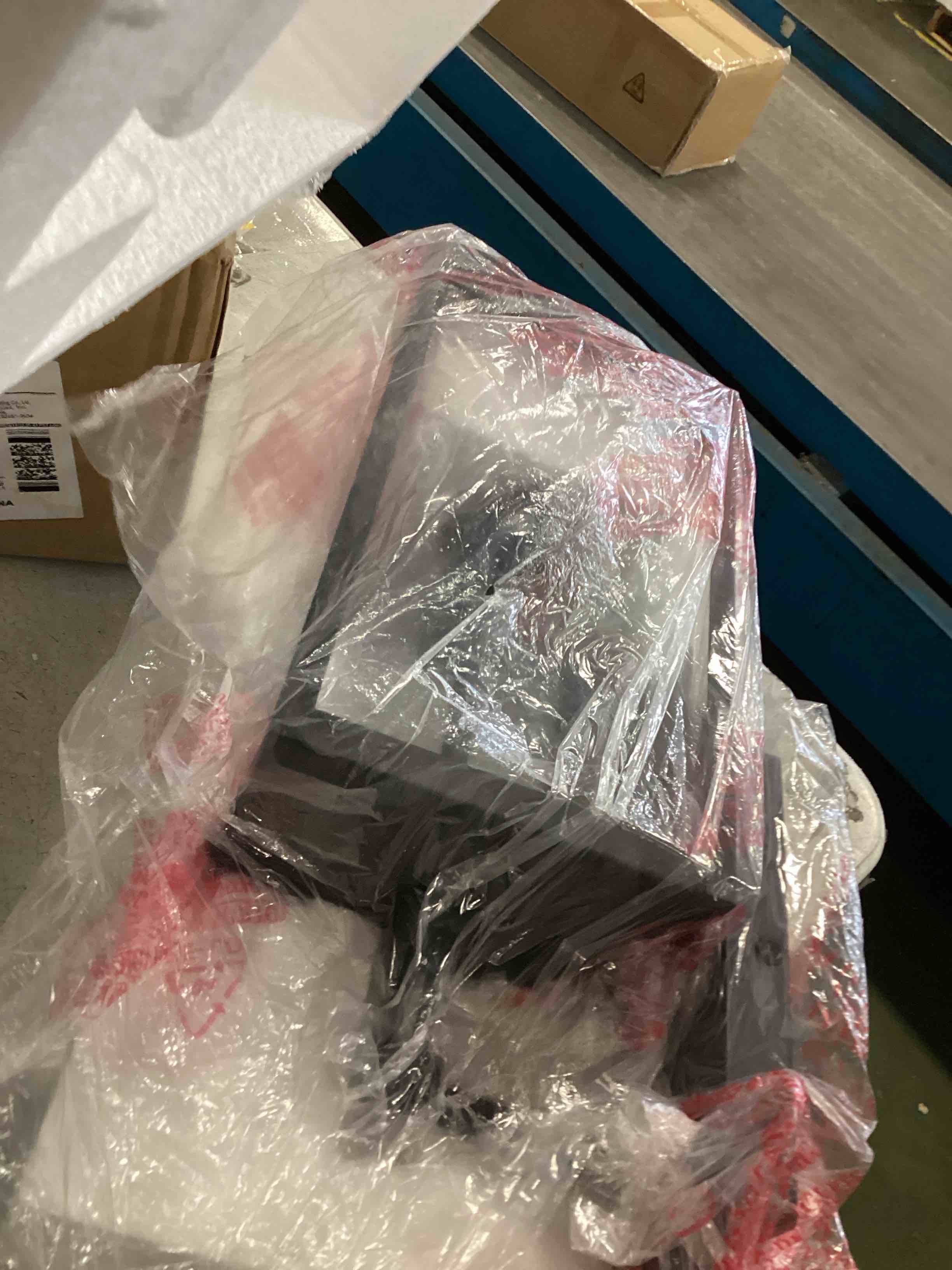 https://s3.amazonaws.com/lotting-images-prod/bidfta/PPE3477300_1749819387002.jpeg