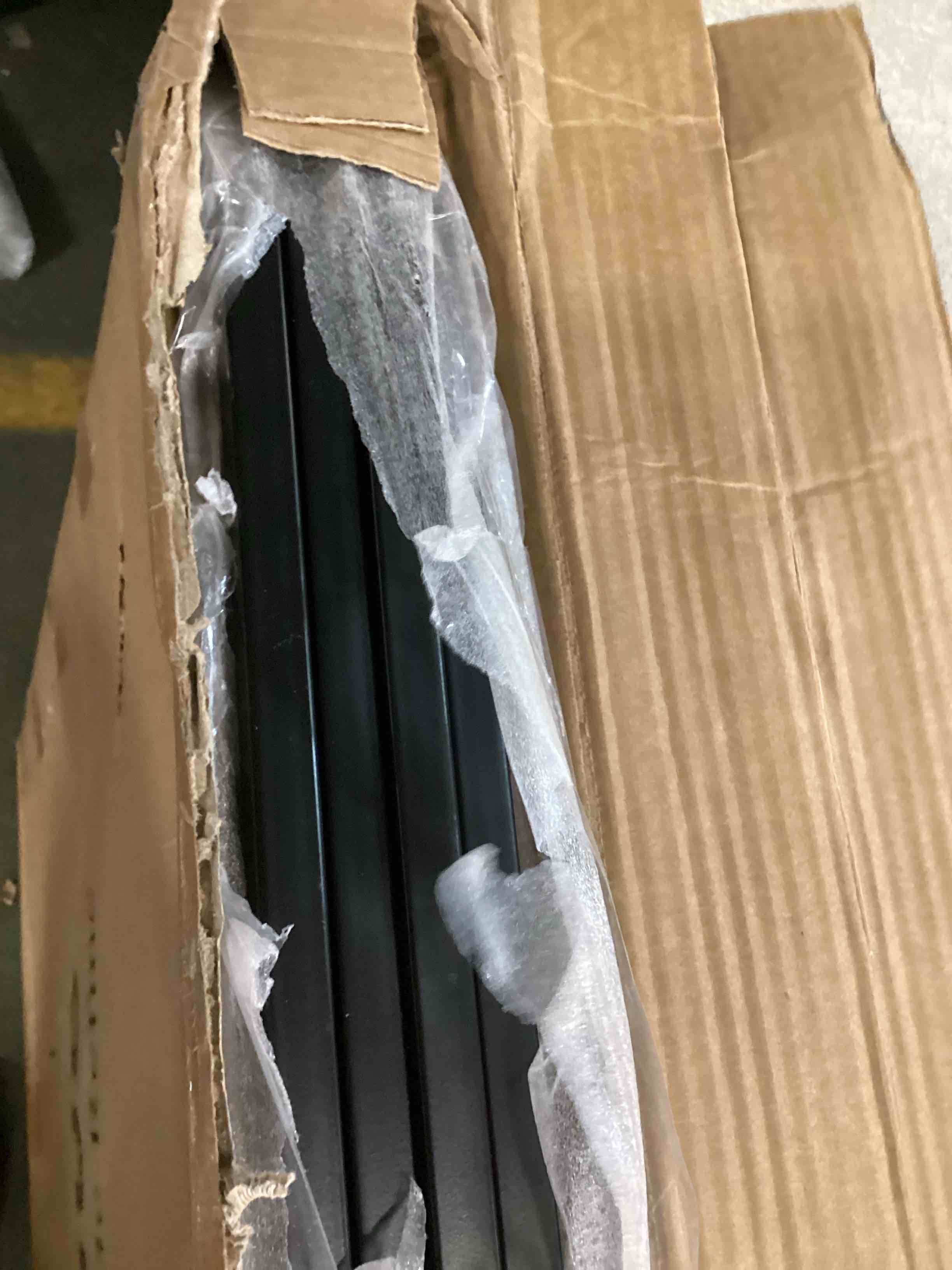 https://s3.amazonaws.com/lotting-images-prod/bidfta/PPE3477341_1749825289573.jpeg