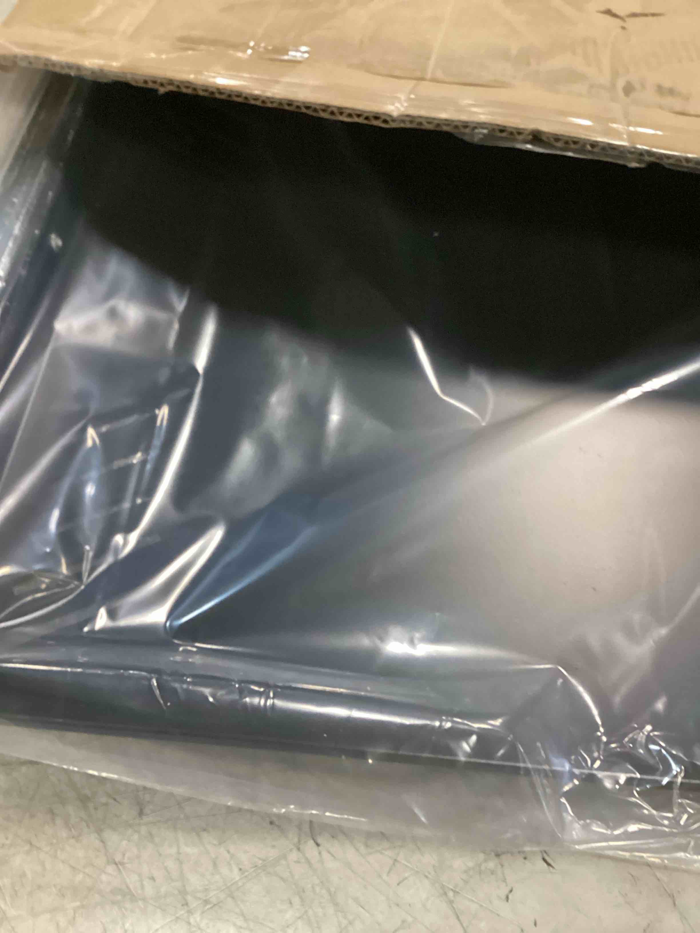 https://s3.amazonaws.com/lotting-images-prod/bidfta/PPE3477395_1749831056477.jpeg