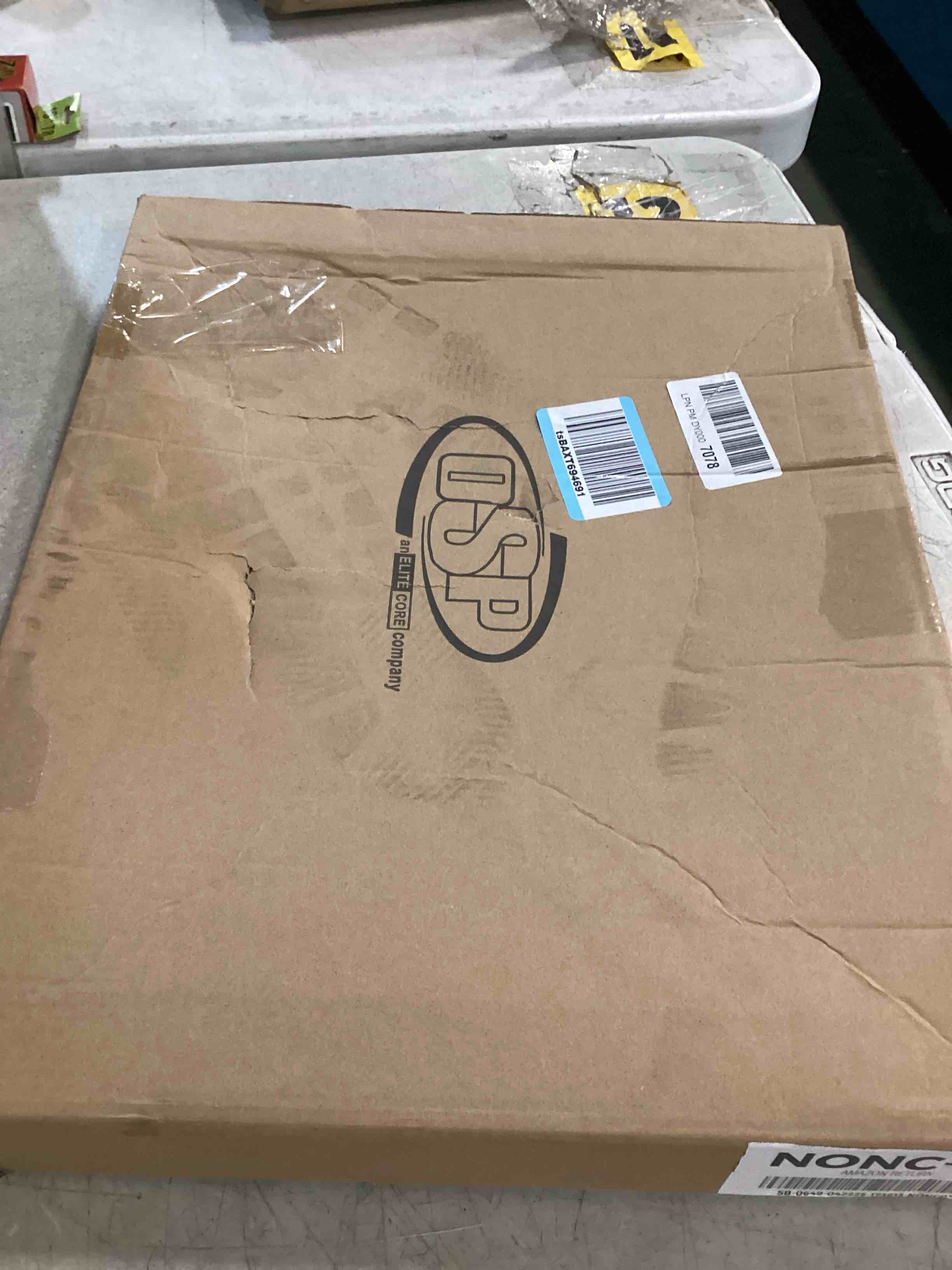 https://s3.amazonaws.com/lotting-images-prod/bidfta/PPE3477395_1749831078230.jpeg